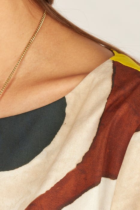 BACK PLEAT SHIRT BROWN 4