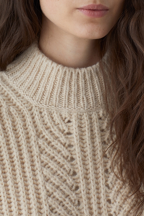 PONCHO TURTLENECK KNITS NUDE 5