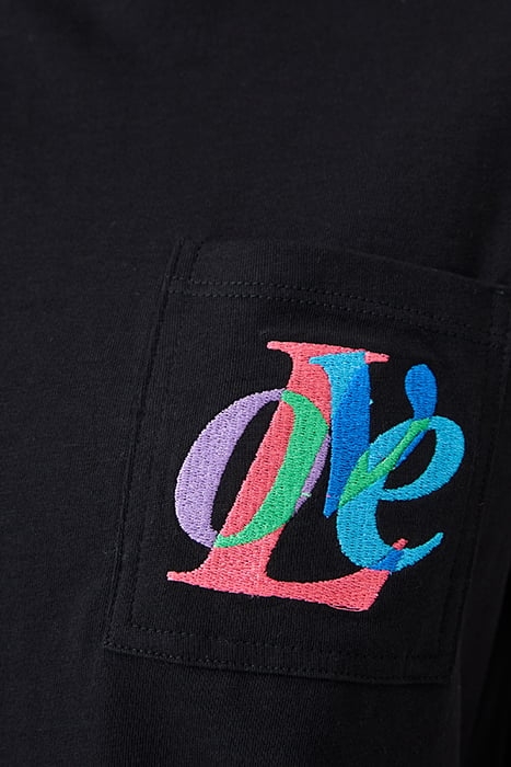 LOVE EMB POCKET TEE BLACK 4