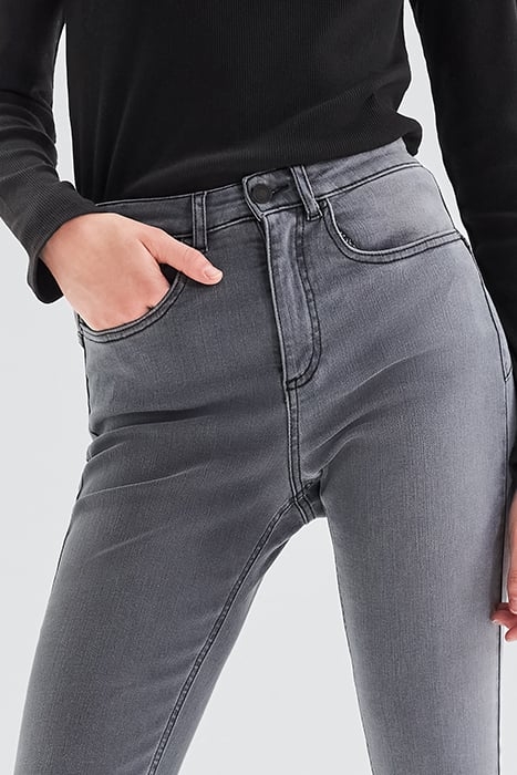 GREY HIGH-WAIST SCULPT-UP SLIM JEANS 5