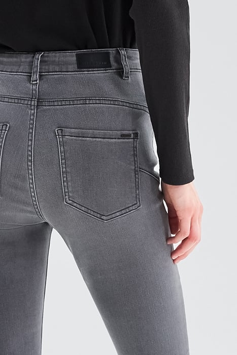 GREY HIGH-WAIST SCULPT-UP SLIM JEANS 6
