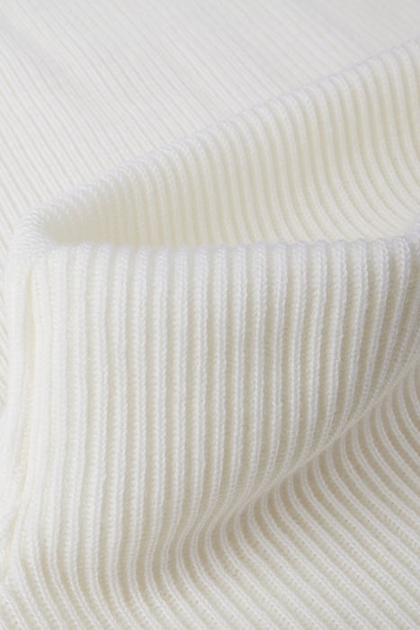 DAISIE KNIT TURTLENECK WHITE 3