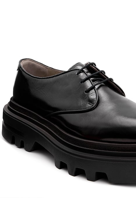 ALEXIA LACE UP BLACK SHINE 6