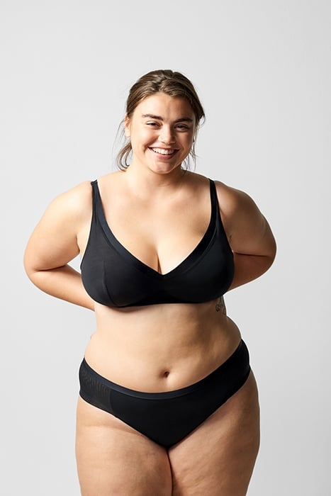 CO BRA UNDERW. PLUNGE TULLE BLACK 1