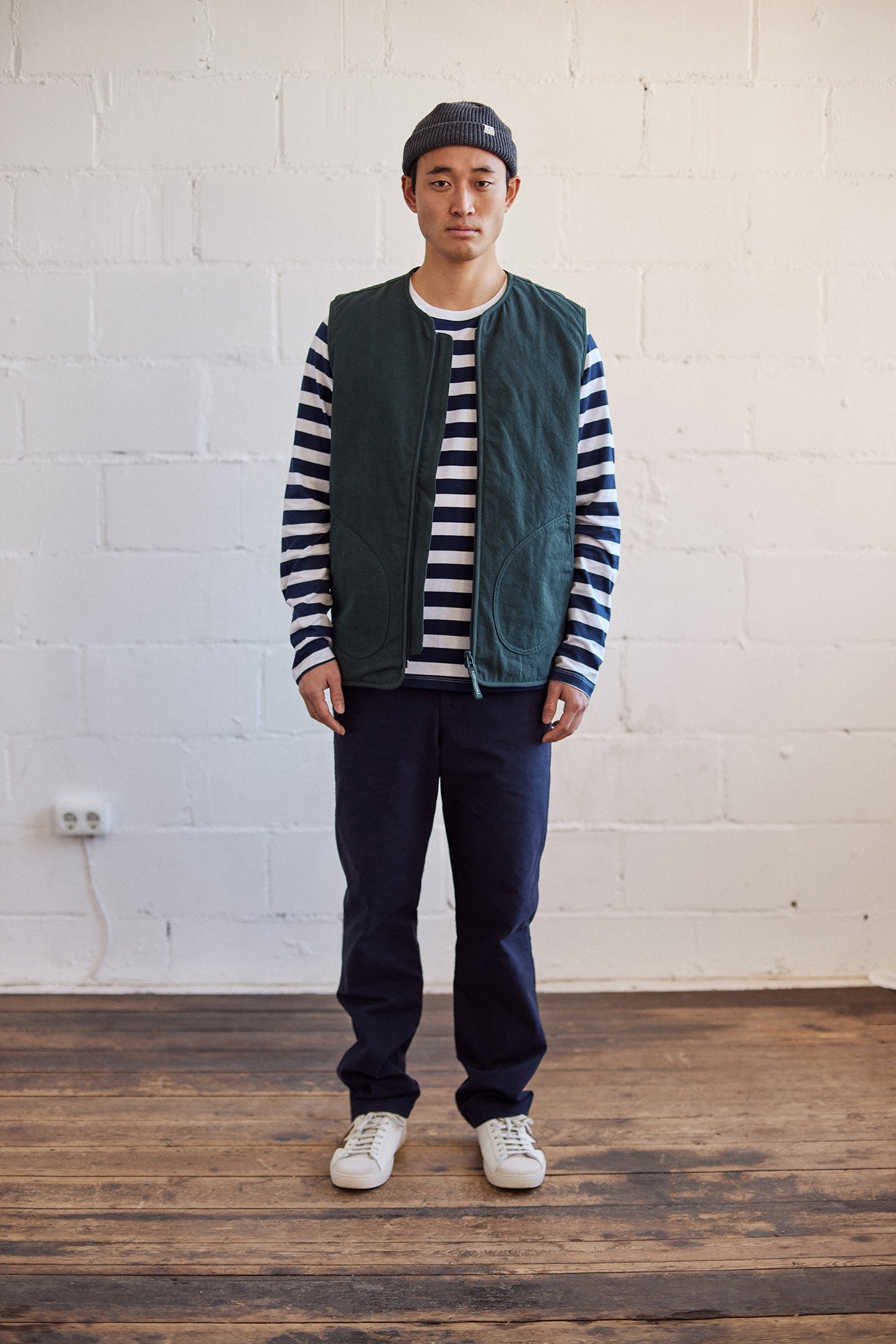 WAGER - DARK GREEN 1