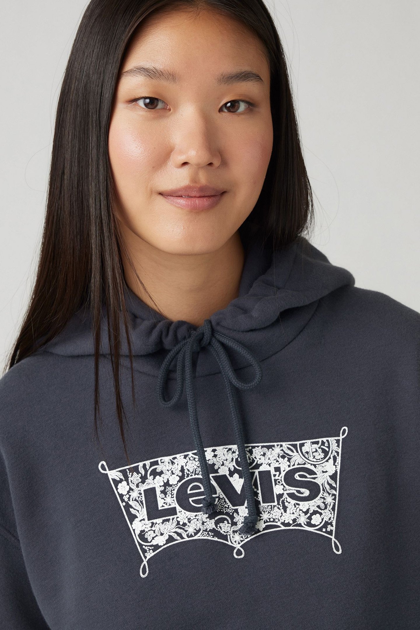 GRAPHIC EVERYDAY HOODIE 6