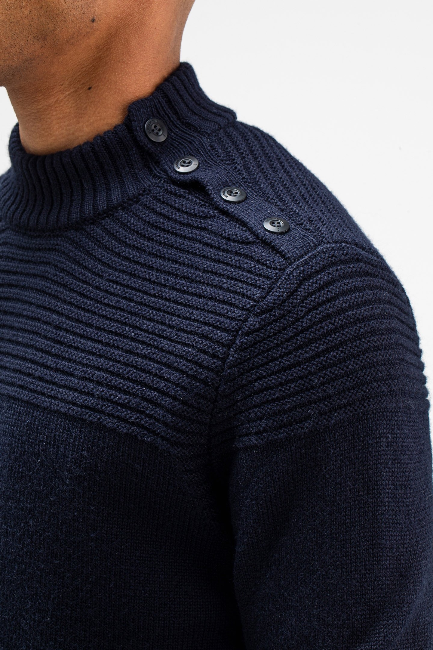 MORRIS MOCK BTN ALASKA BLUE 5