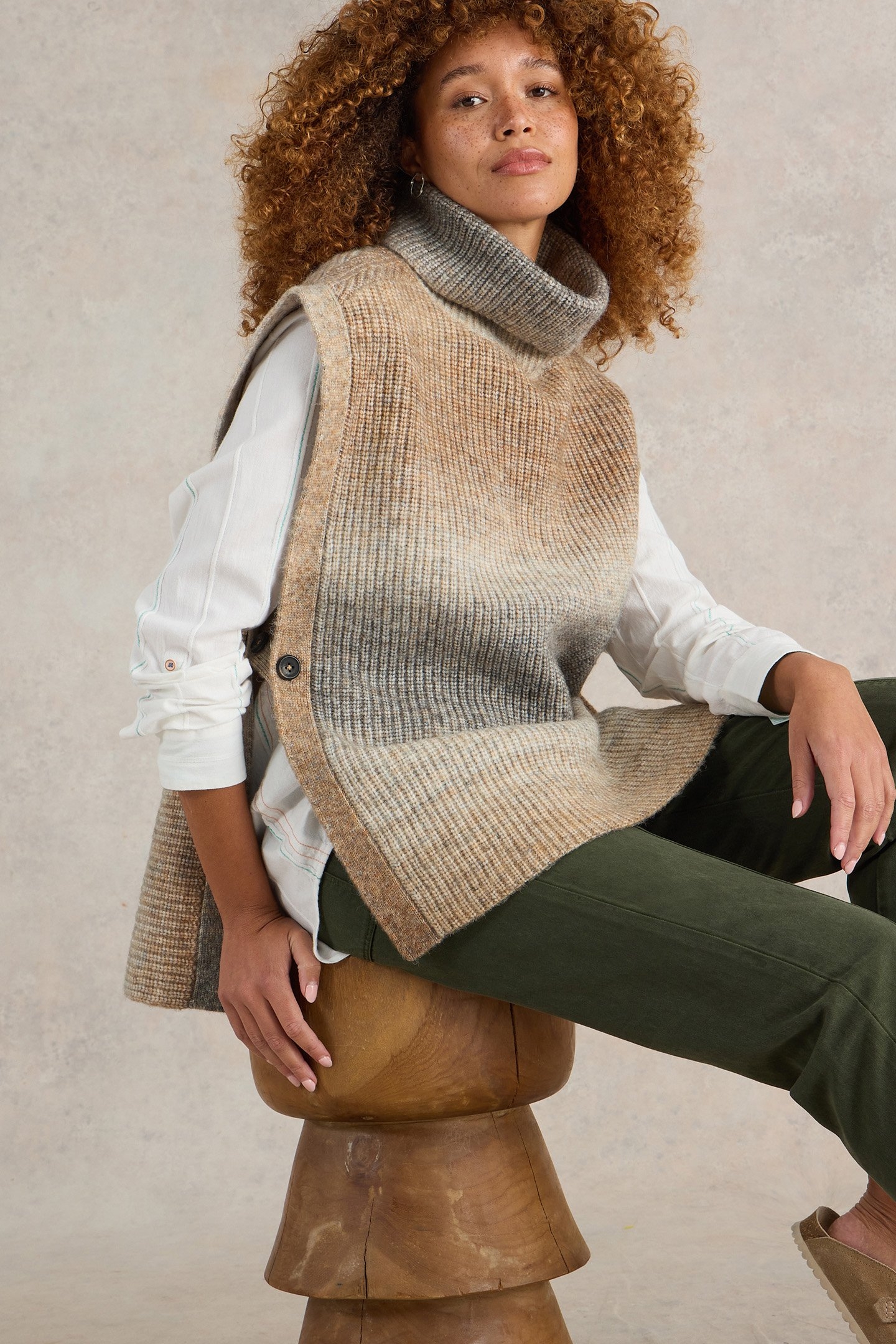 SPACEDYE KNITTED PONCHO NATURAL MULTI 2