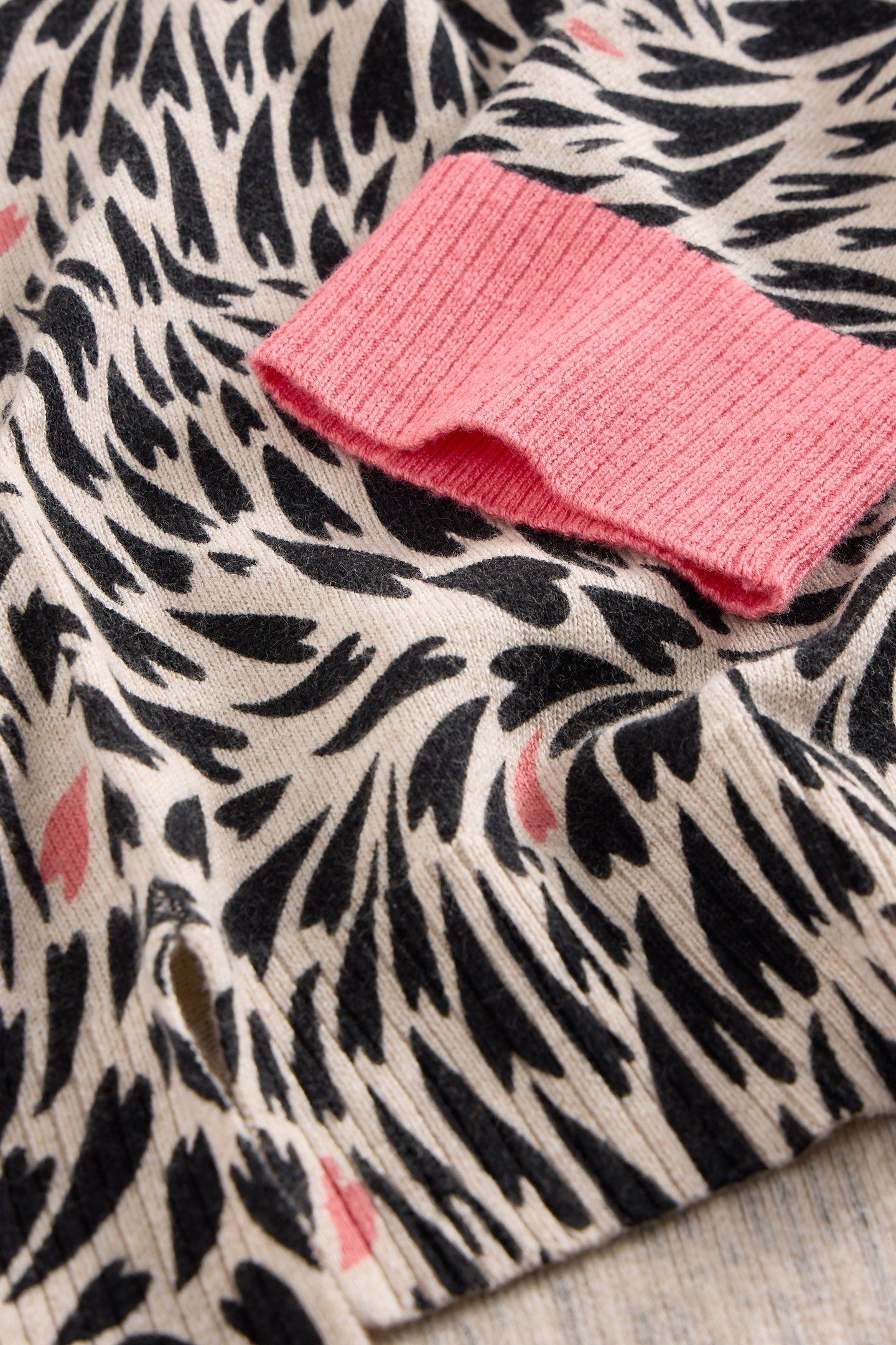 CITY LEO HEART JUMPER NATURAL MULTI 6