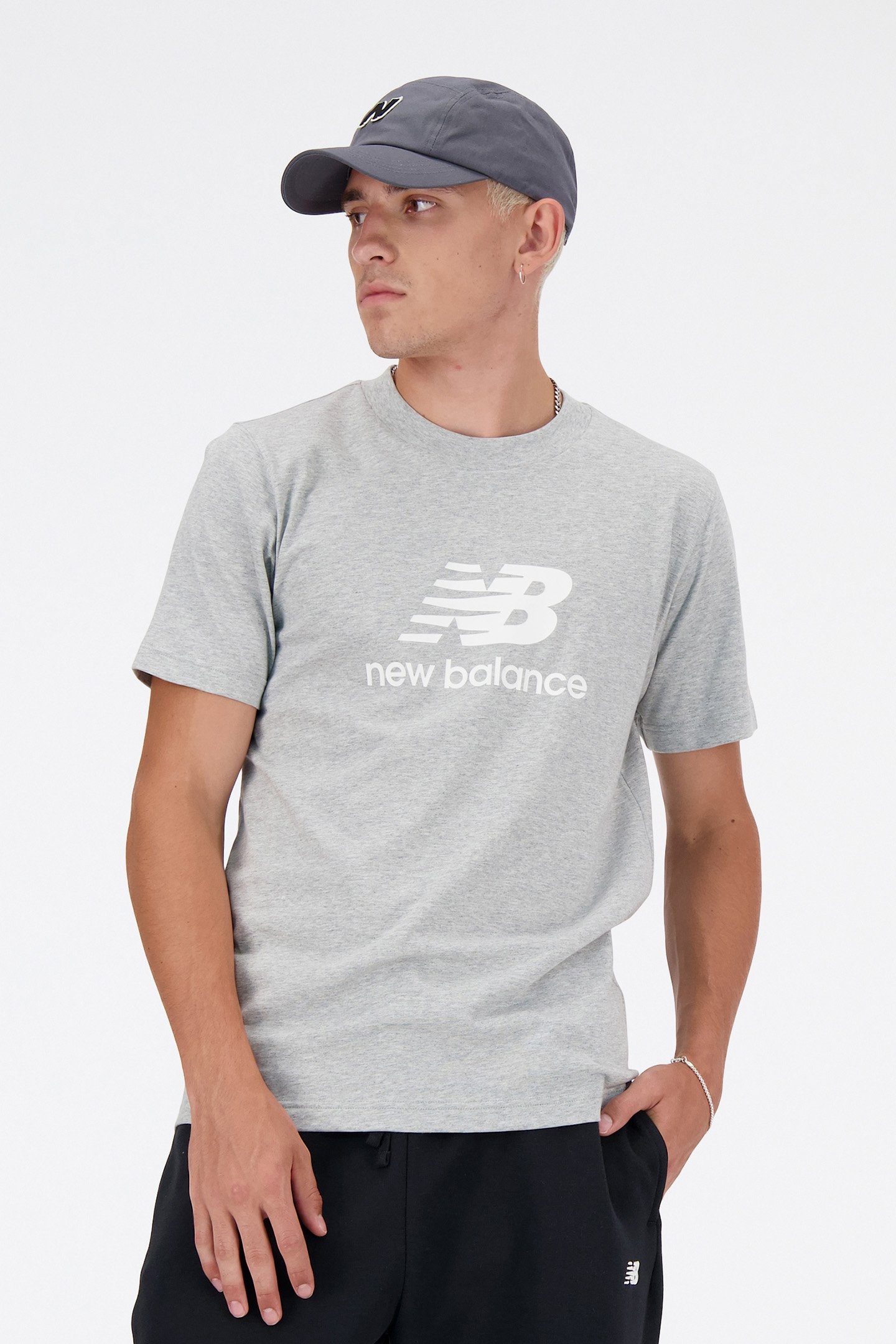NB ESSENTIALS LOGO T-SHIRT IN GREY 4