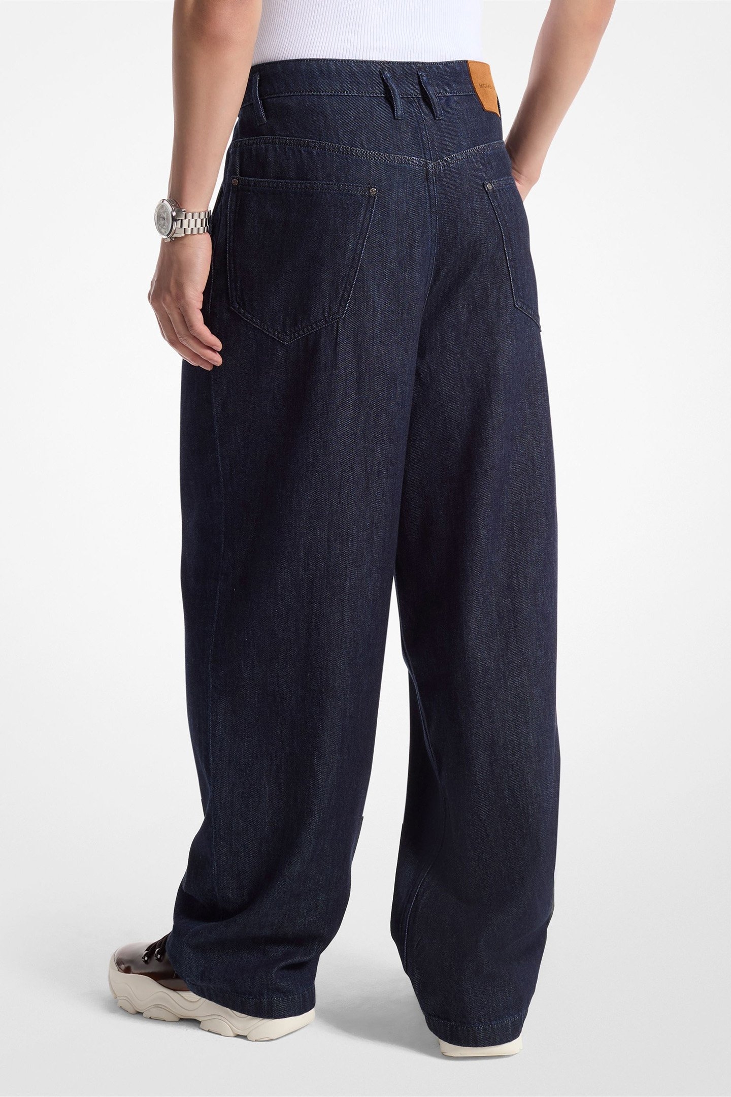 PLEATED WIDE LEG JEAN IN NAVY 2