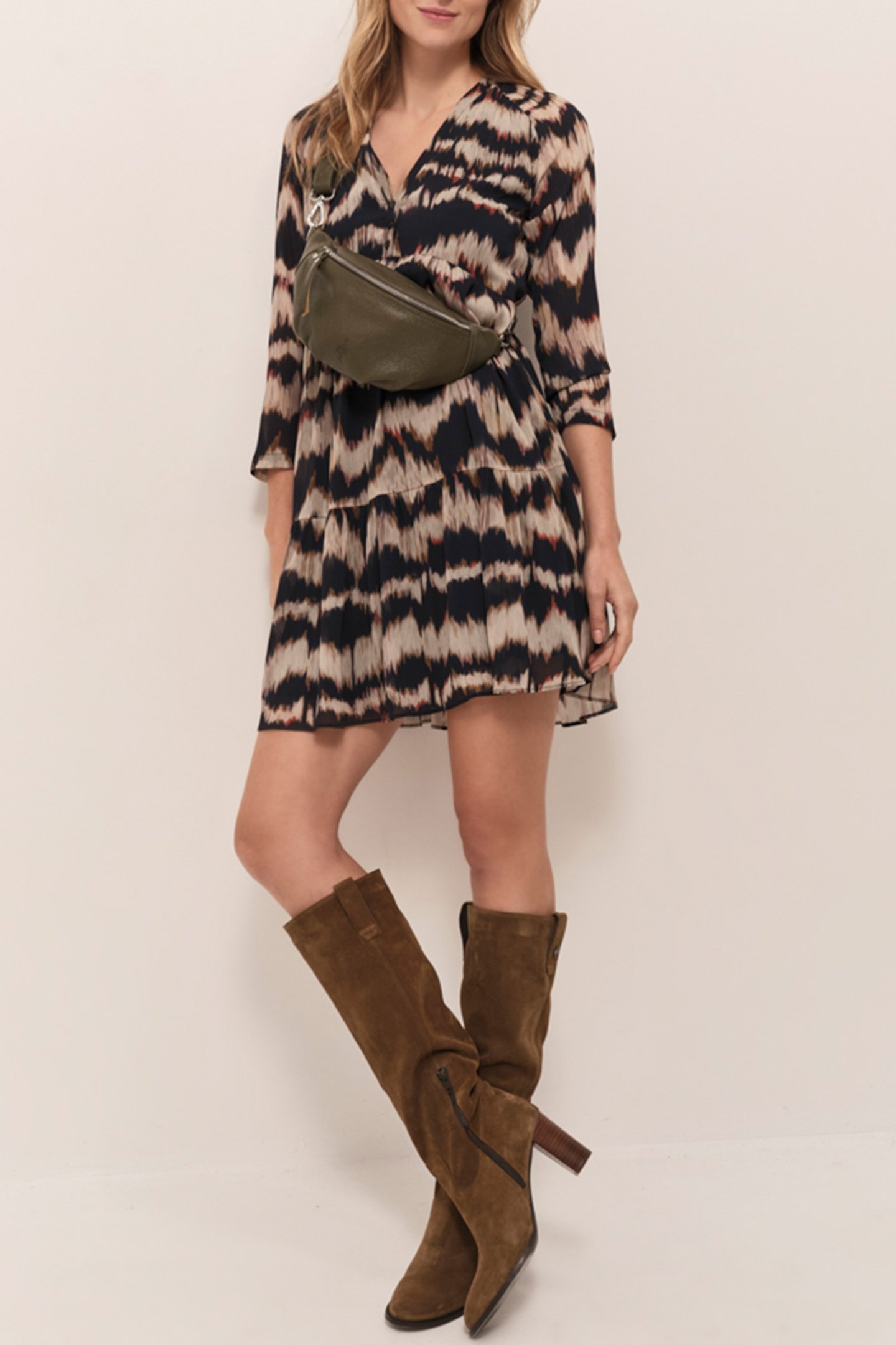 RISOTA - CHOCOLATE DRESS WITH ARTY STRIPES 2