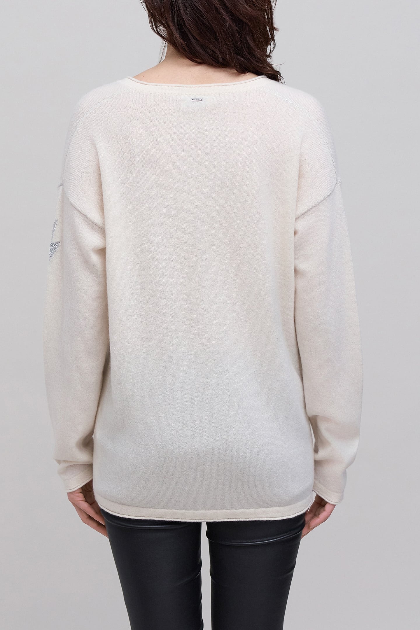 WOMEN’S ECRU PURE CASHMERE KNIT V_NECK SWEATER 2