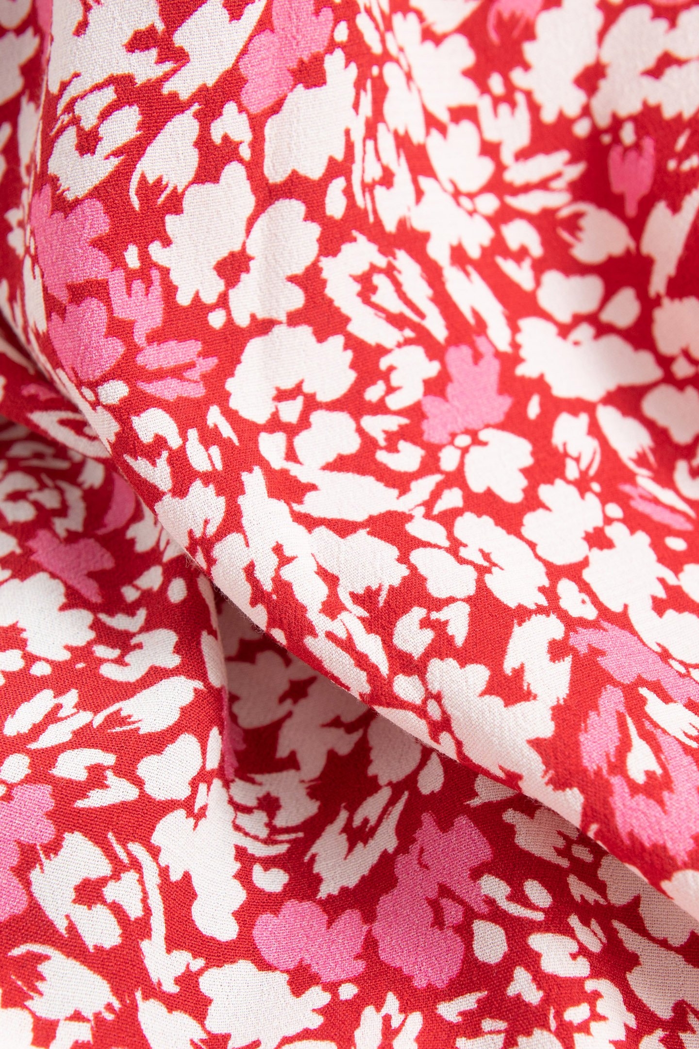 RED SHIRT WITH FLORAL TACHIST PRINT 6