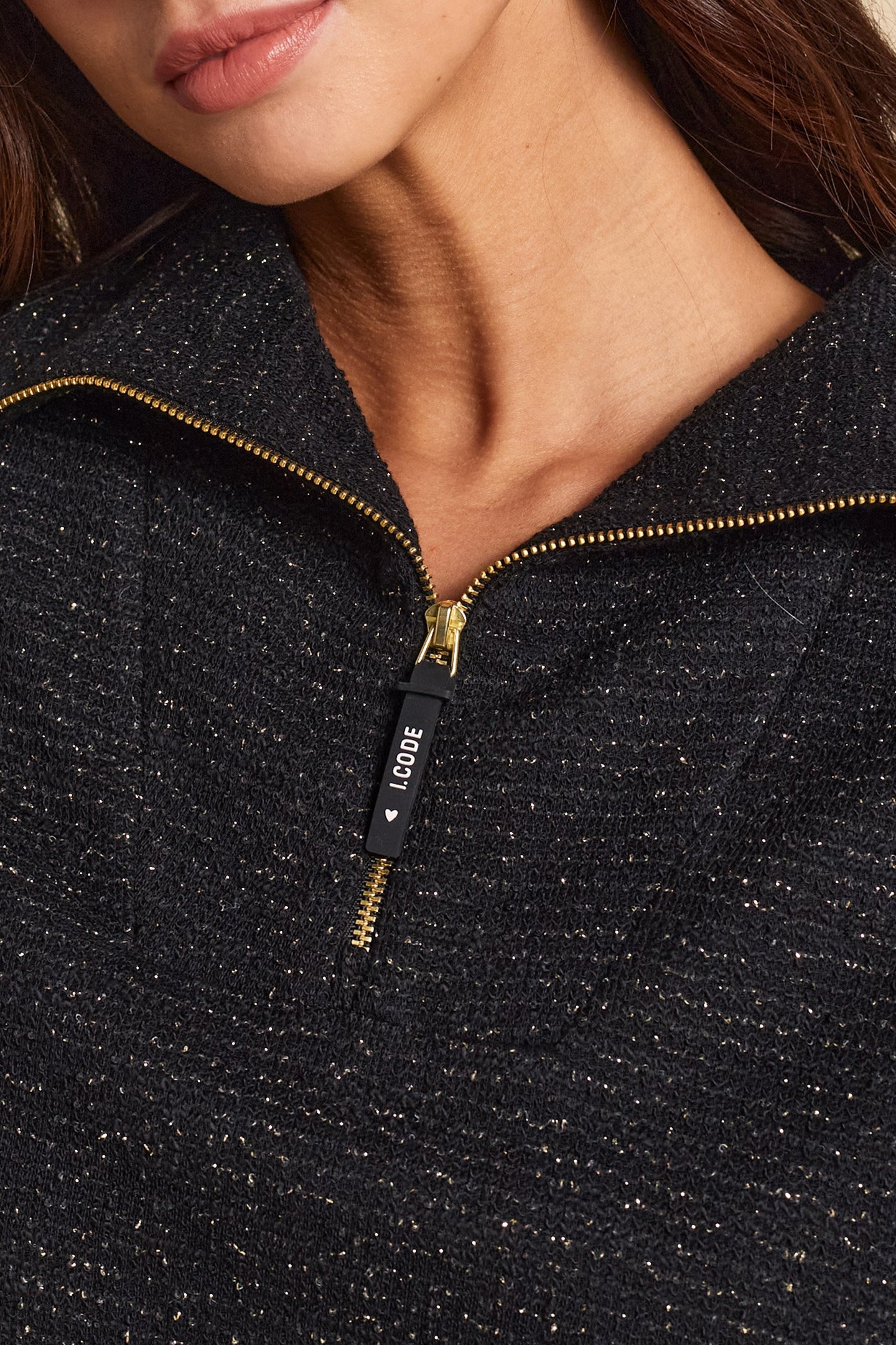 BLACK SWEATER WITH GOLD METALLIC STRIPES I.CODE 6