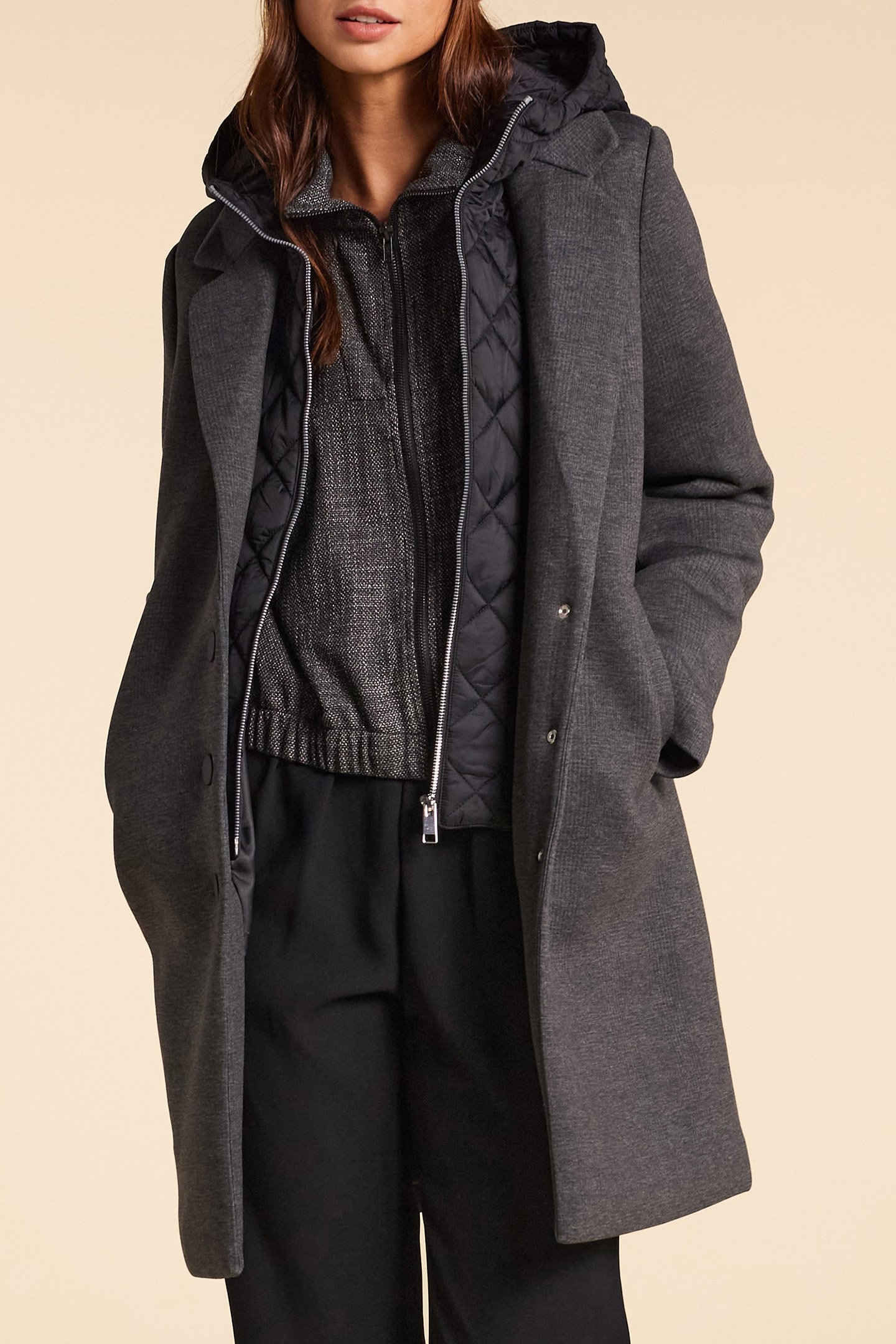 CHARCOAL COAT WITH DETACHABLE FACING 1
