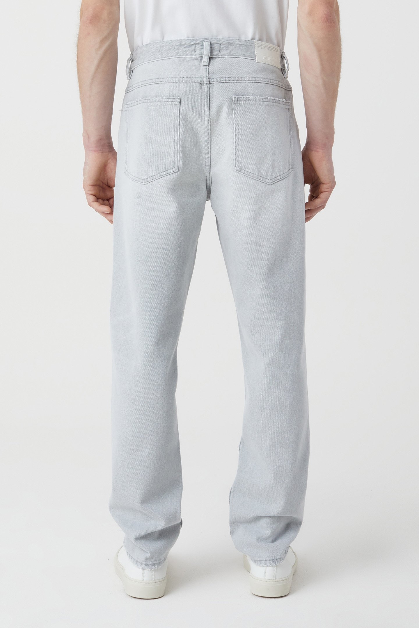 X-LENT TAPERED JEANS LIGHT GREY 2