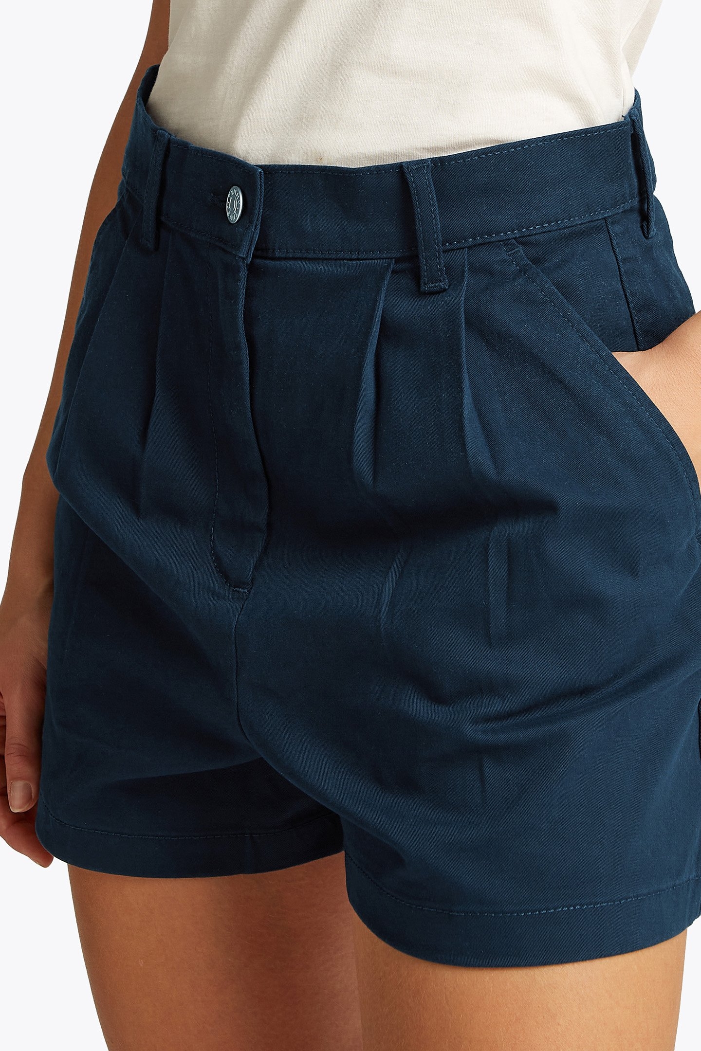 TJW CLAIRE HR PLEATED SHORT SLIM FIT DARK NIGHT NAVY 7