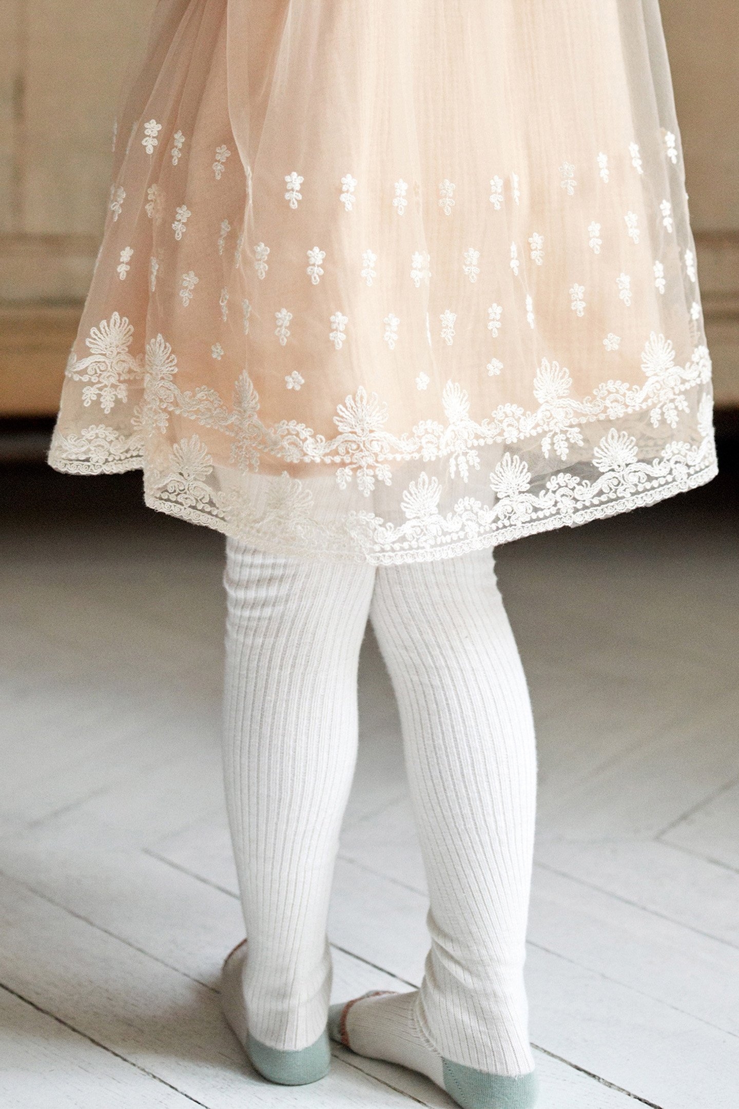 TIGHTS CHUKATA CREAM 2