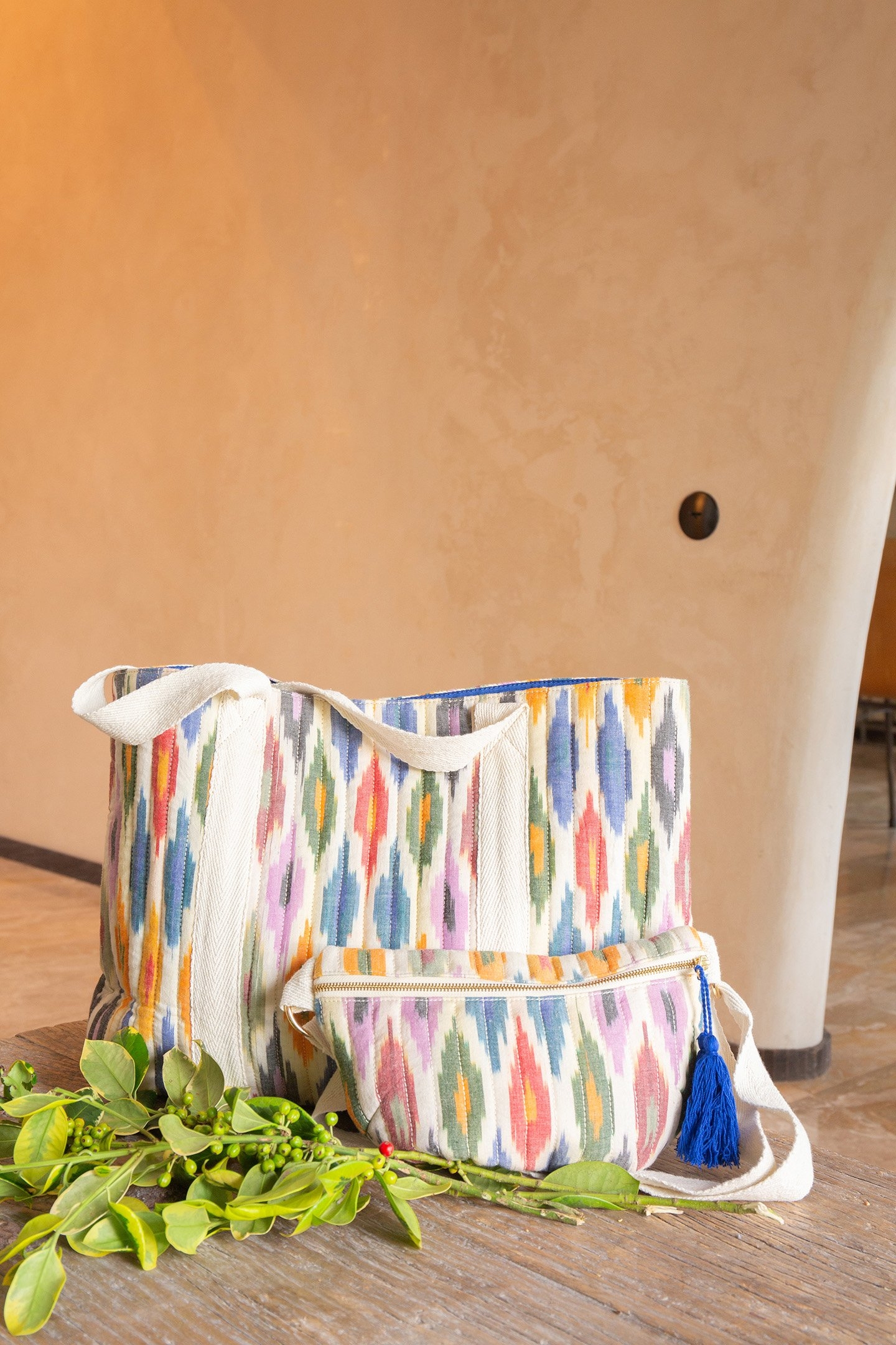 WAIST BAG GABY RAINBOW IKAT MULTICO 3