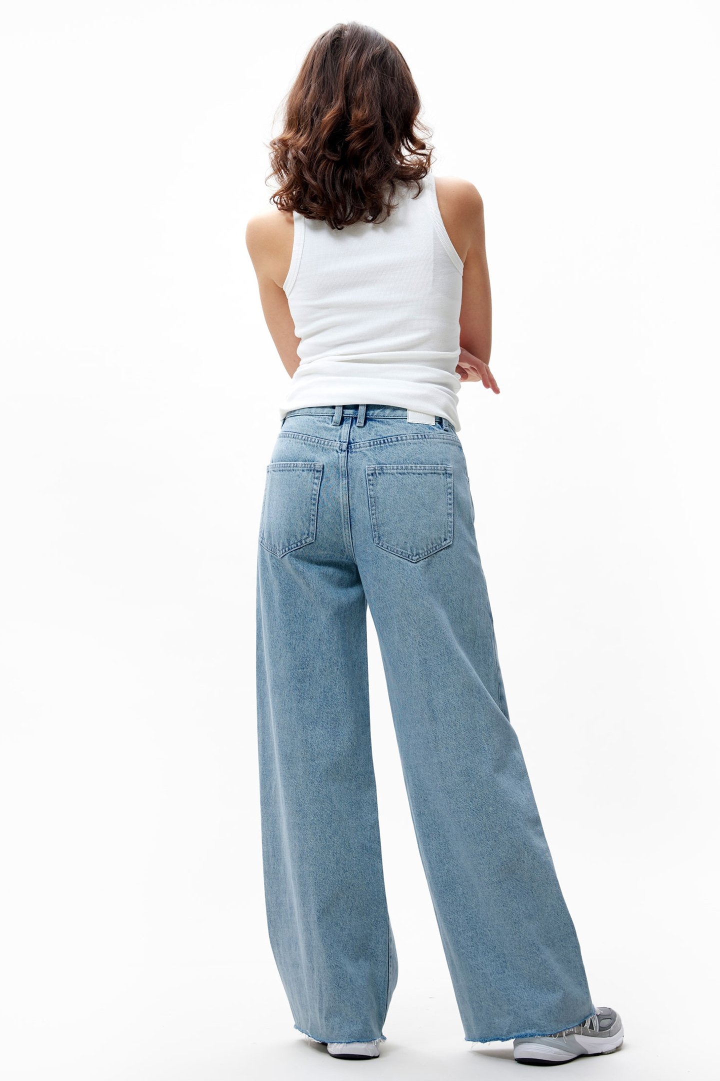 LOOSE JEANS WITH SNAP BUTTONS BLUE 3