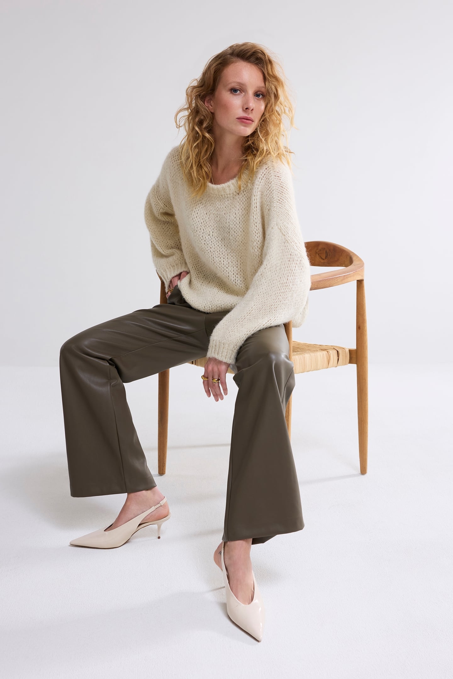 PU PANTS VEGAN LEATHER OLIVE 4