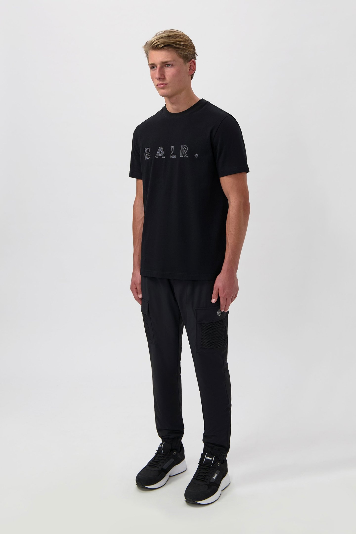 BALR. MONOGRAM EMBRO T-SHIRT JET BLACK/PHANTOM 5
