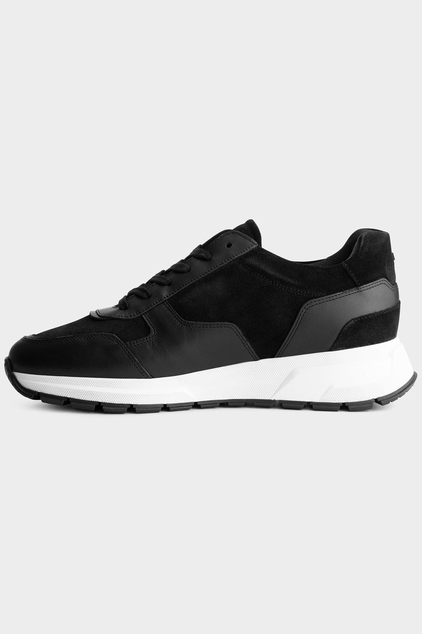CLASSIC RUNNER I.A BLACK 4