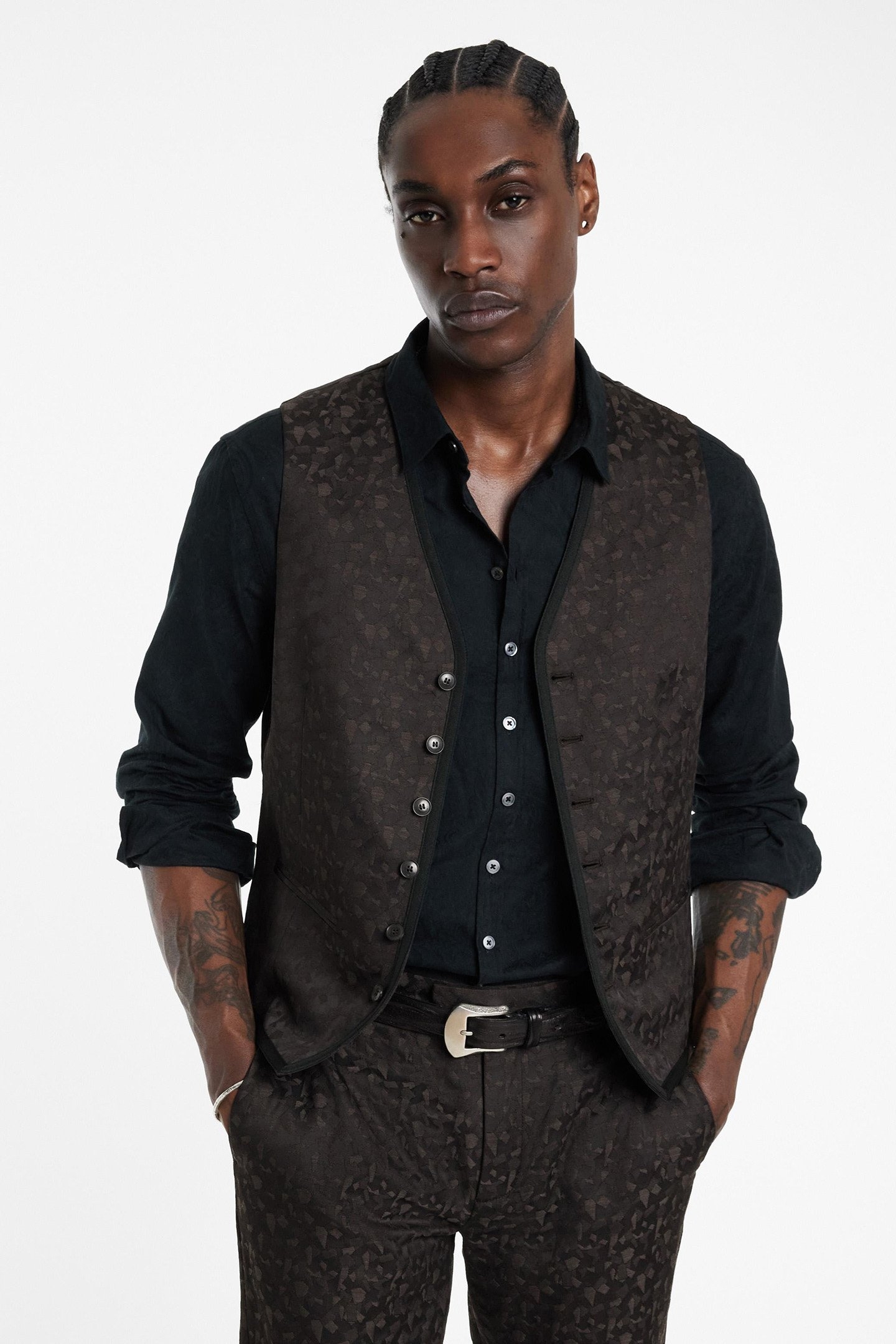 BUTTON FRONT CLOSURE VESTWITH SATIN TAPE EBONY 1