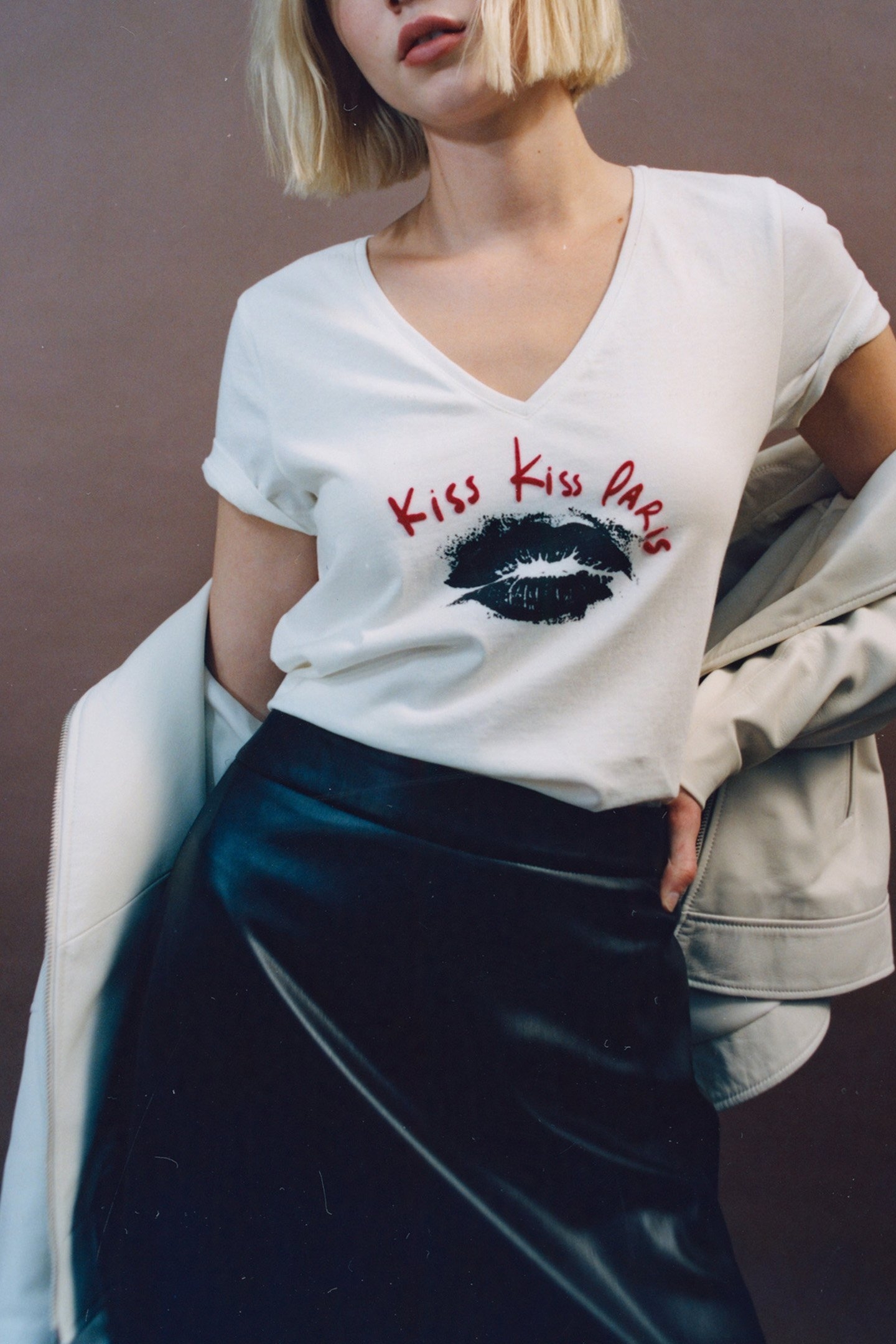 IVORY T-SHIRT WITH FLOCKED MESSAGE AND MOUTH FOR 6