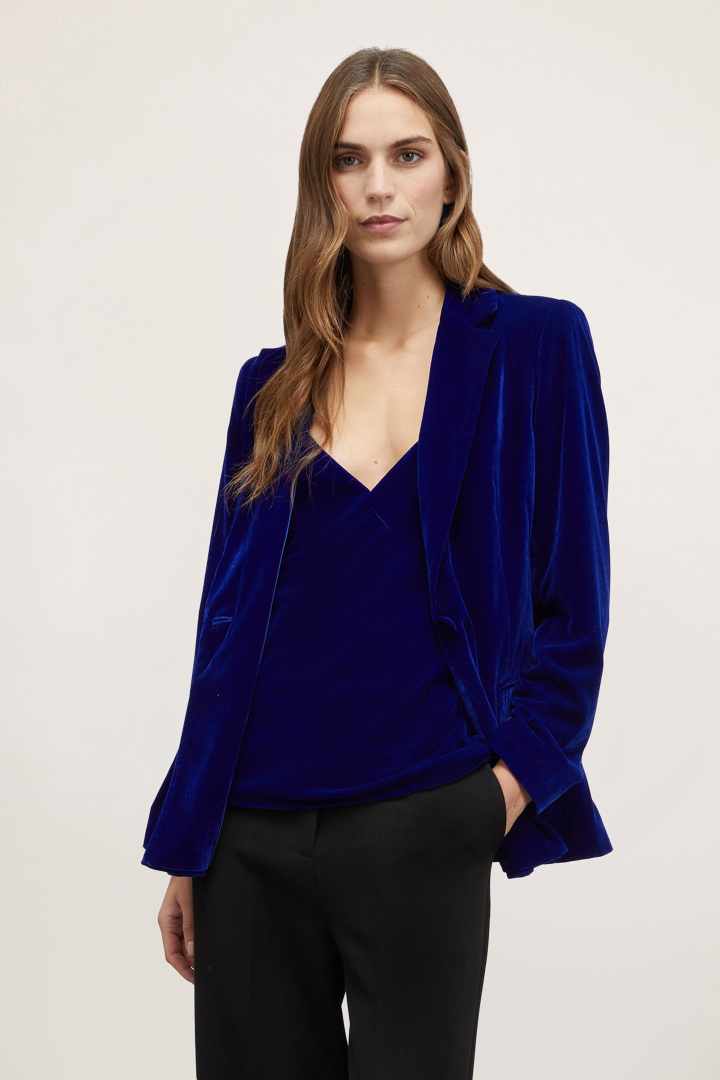SMOOTH VELVET BLAZER JACKET BLUETTE 1