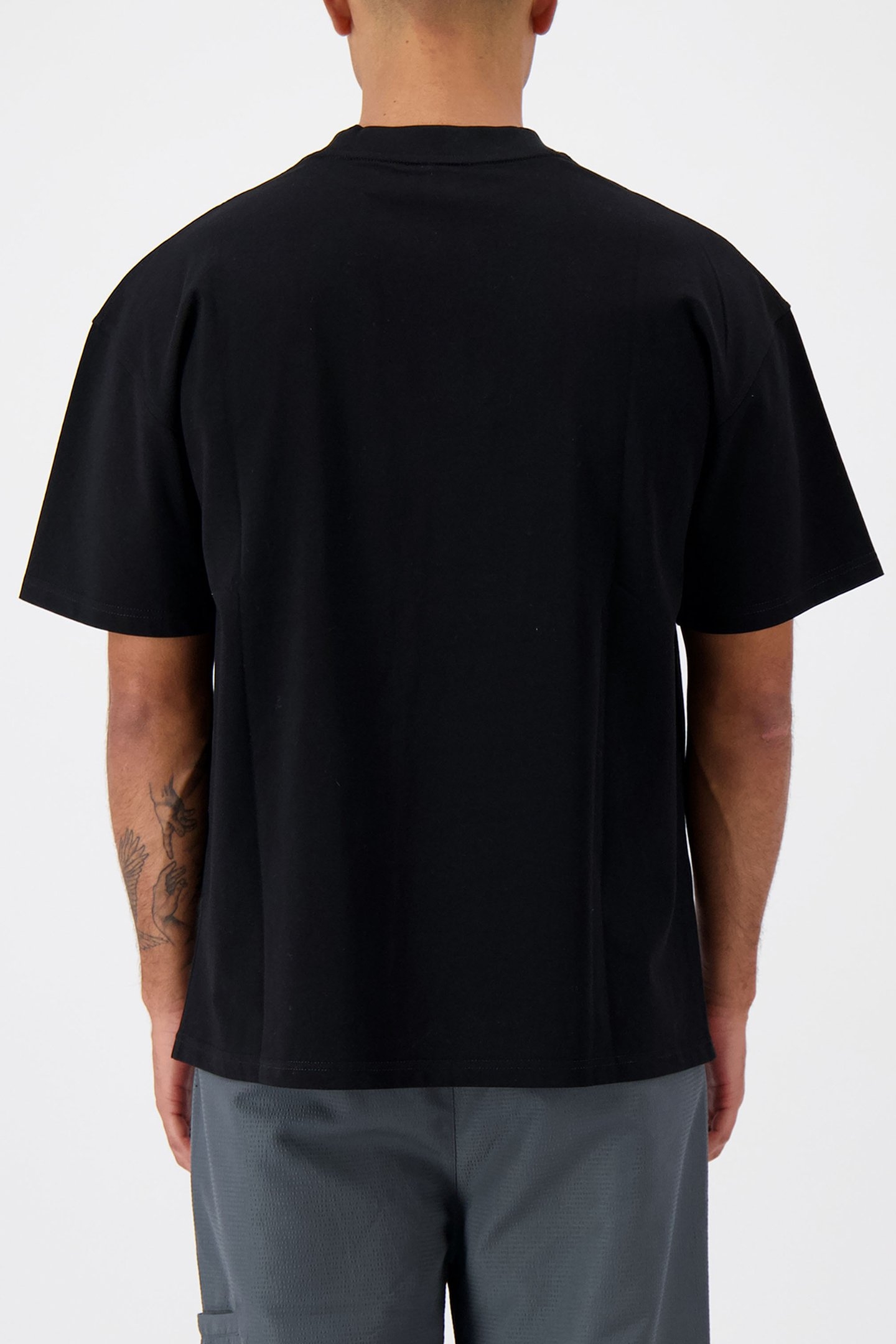 MONOGRAM T-SHIRT BLACK 2