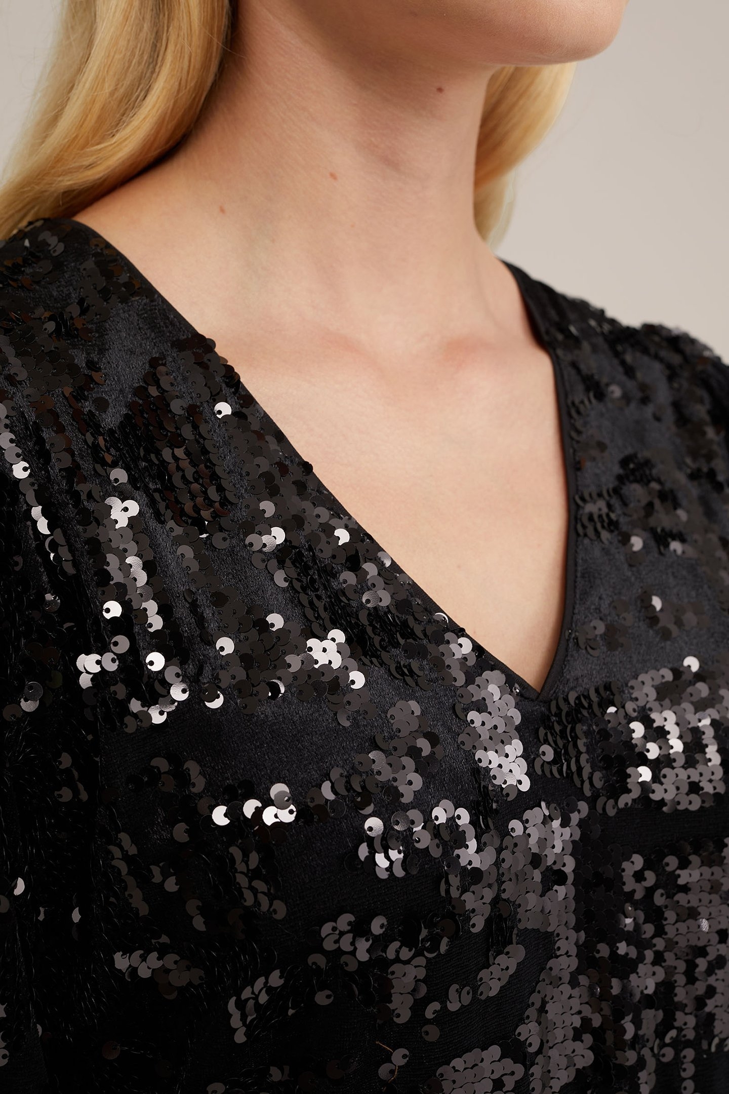 DRESS MID LENGTH BLACK 6