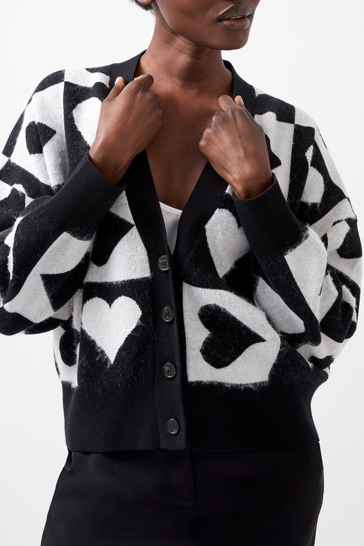 JULIANNA HEART CARDIGAN BLACKOUT/WINTERWHITE 3