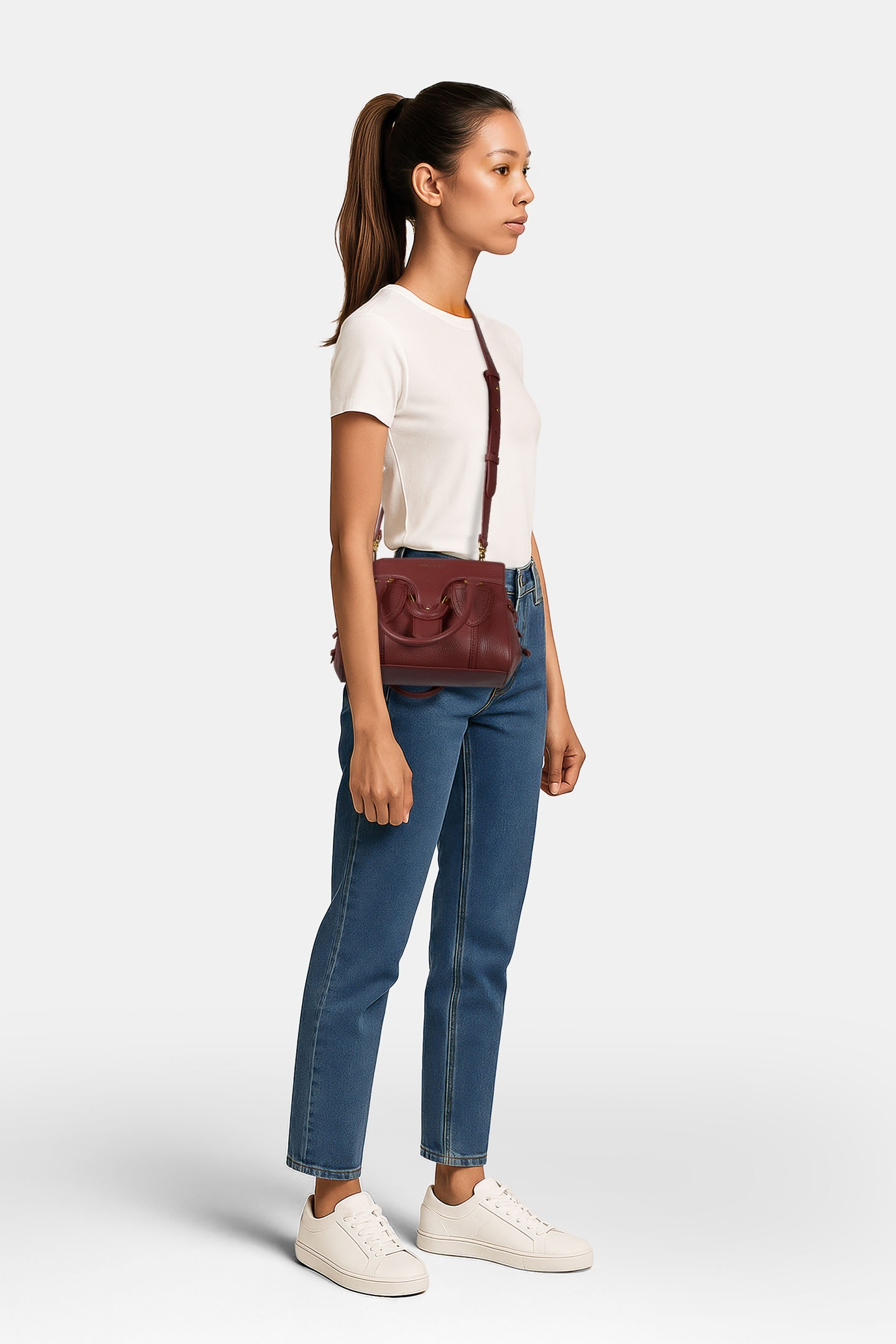 GRAINED LEATHER HANDBAG 2