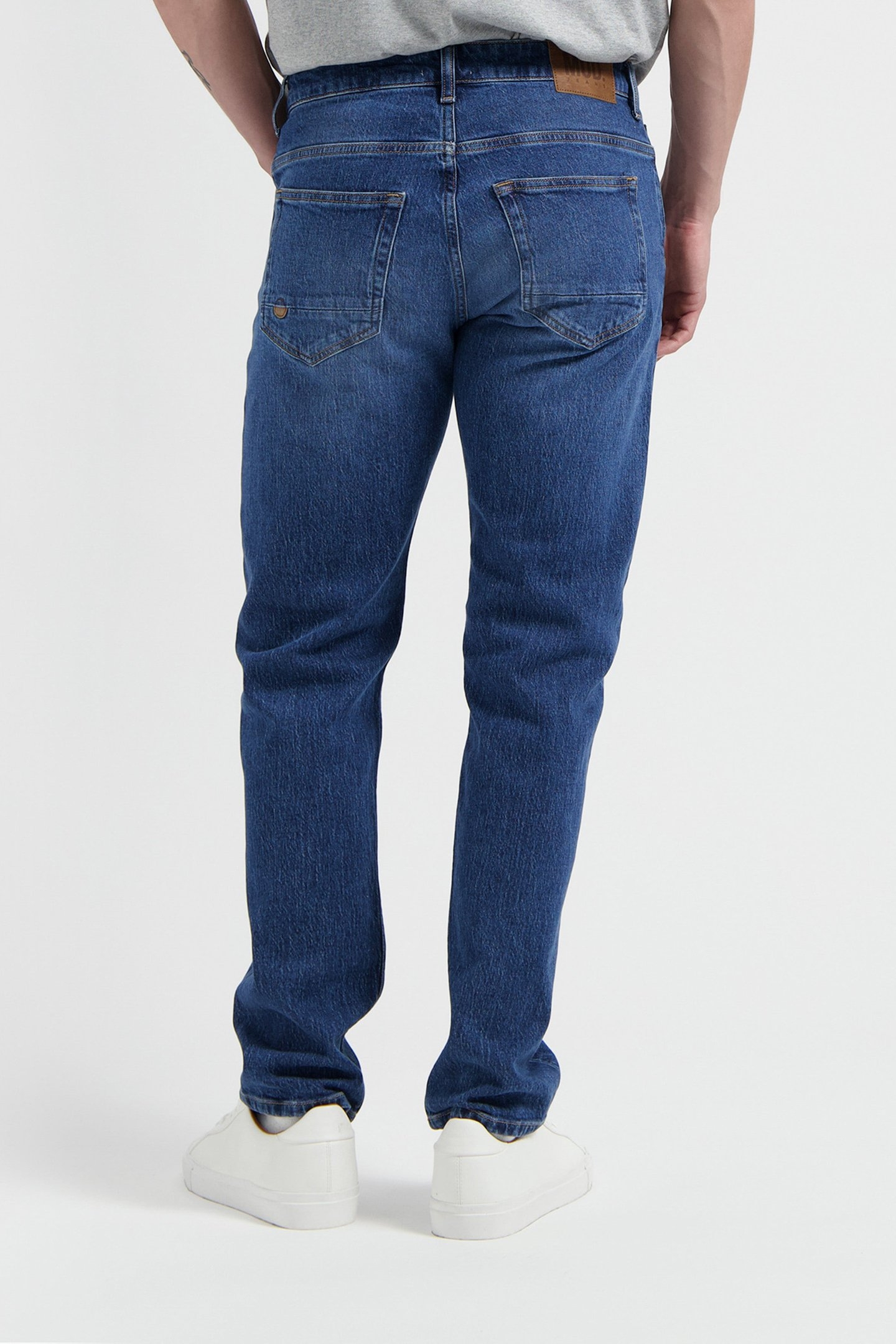 HANK MID TAPERED MEDIUM STONE 2