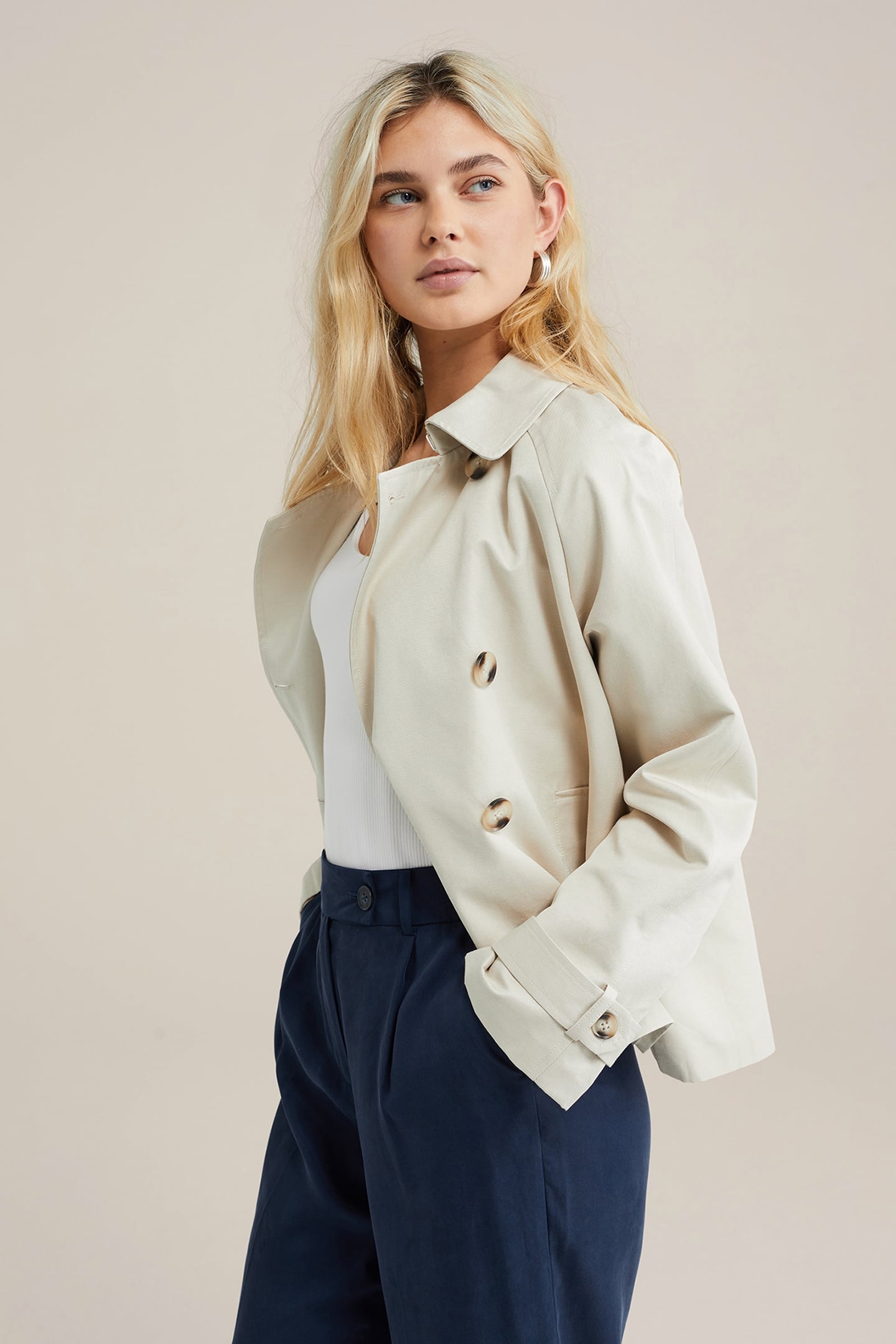 TRENCHCOAT OFF-WHITE 1