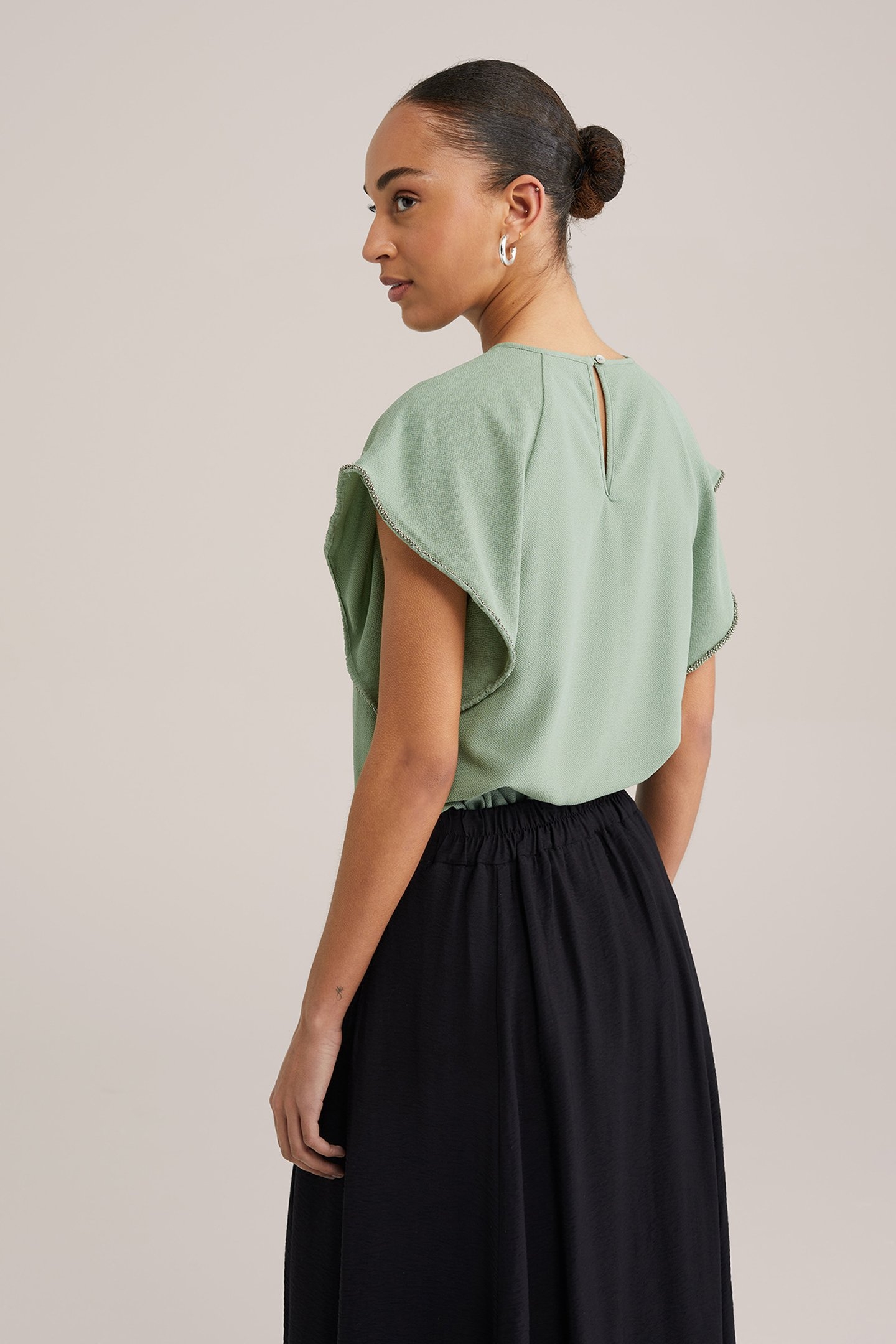 T-SHIRT LIGHT GREEN 2