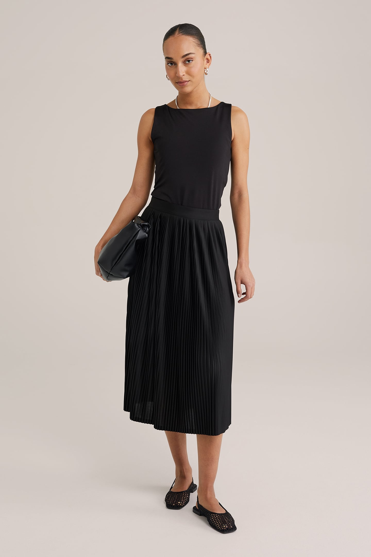 SKIRT MEDIUM LENGTH BLACK 3