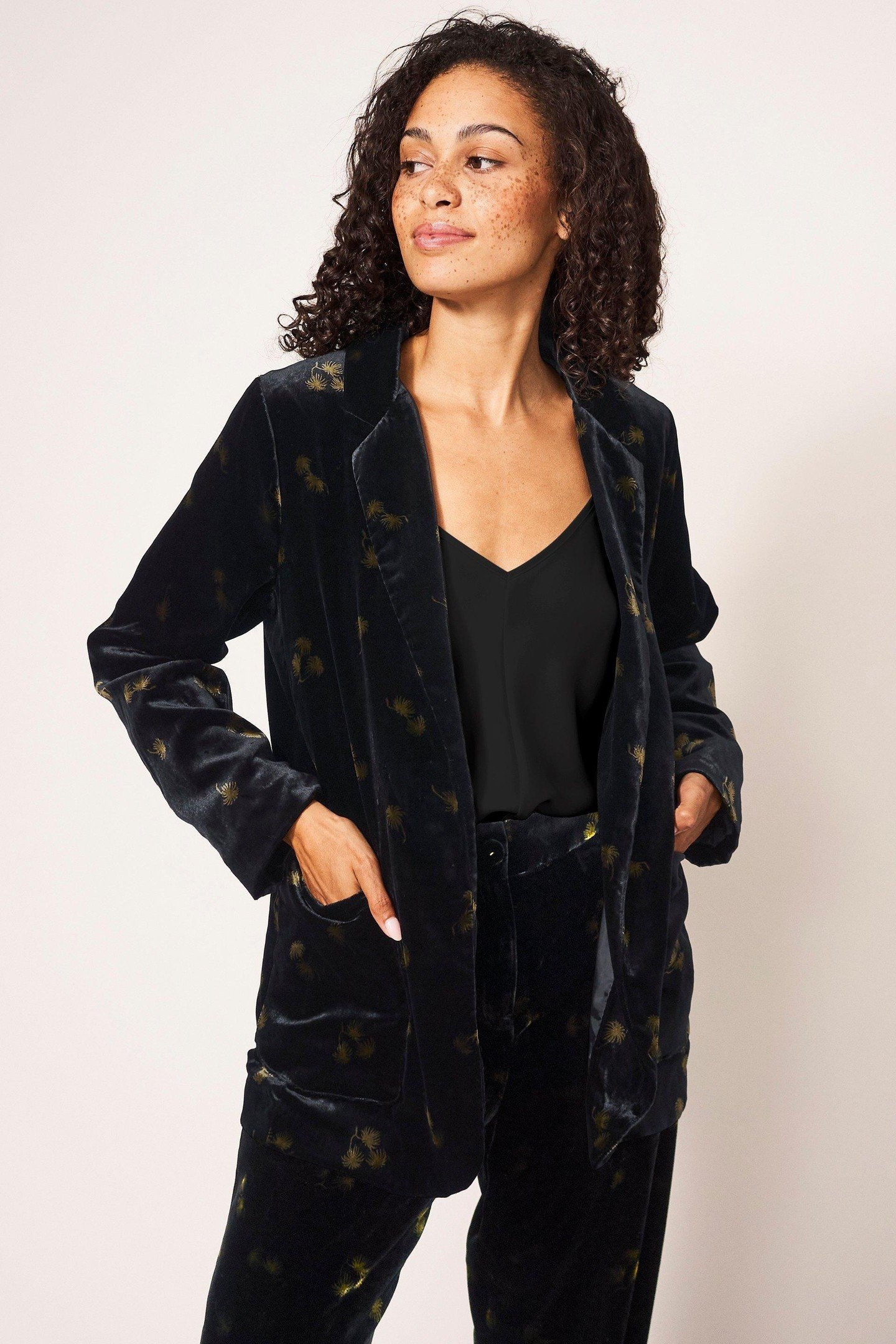 BELLE VELVET BLAZER BLACK MULTI 1