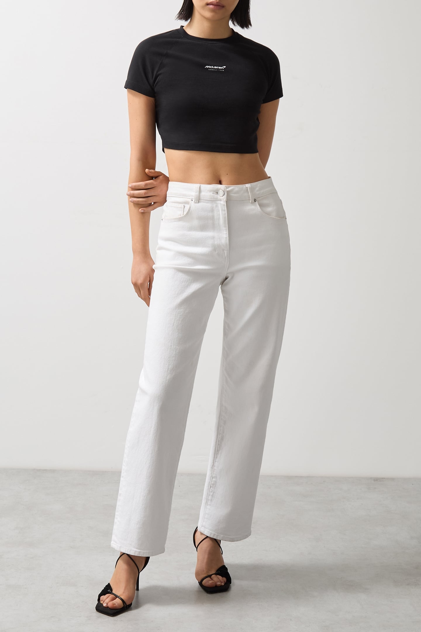 SS CROPPED TSHIRT BLACK 1