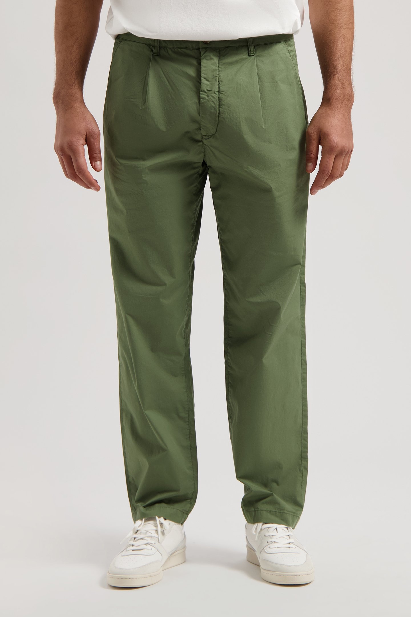 DS_HENRY CHINO LT. ARMY 1
