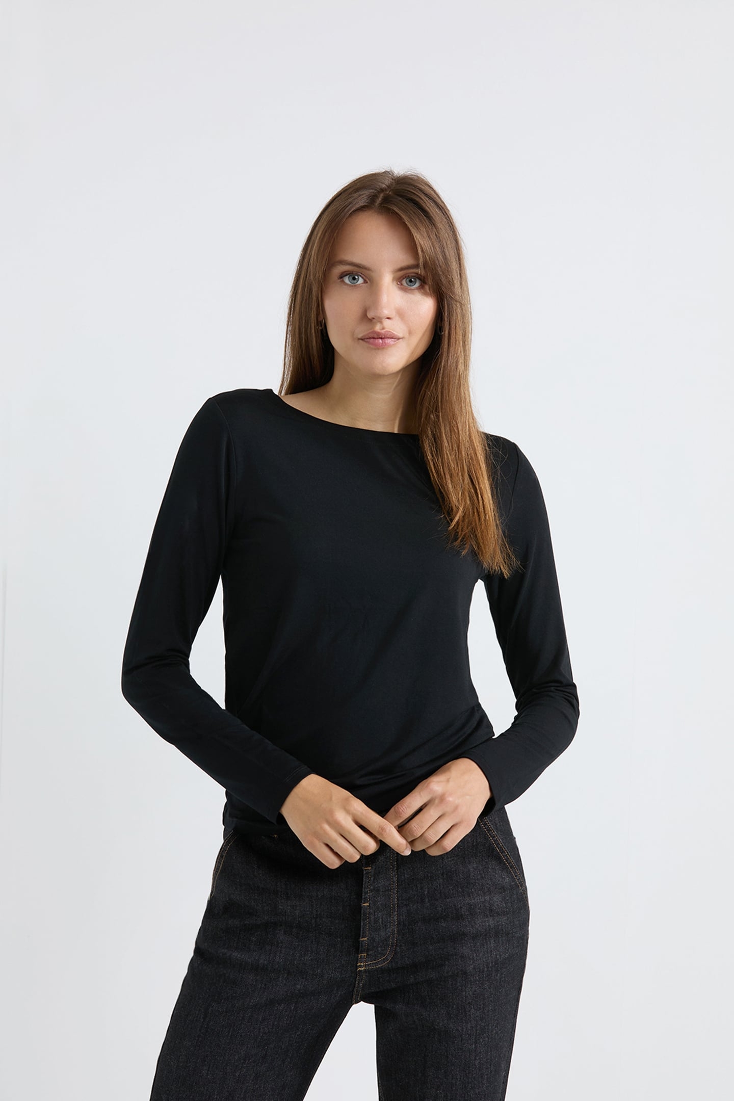 ALINE T-SHIRT BLACK 1