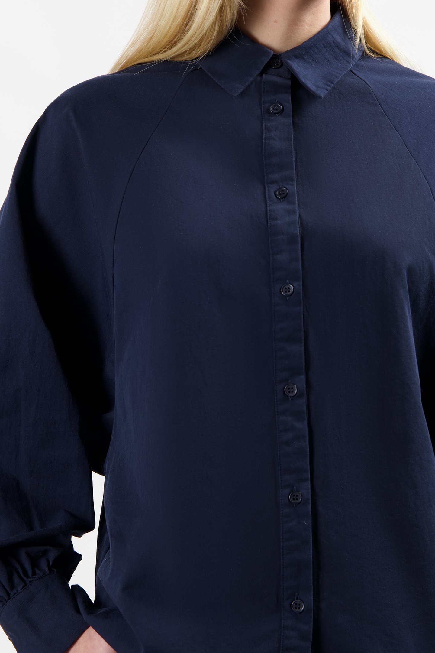 NOUS SOMMES LABELS – CARA BLOUSE NAVY 4