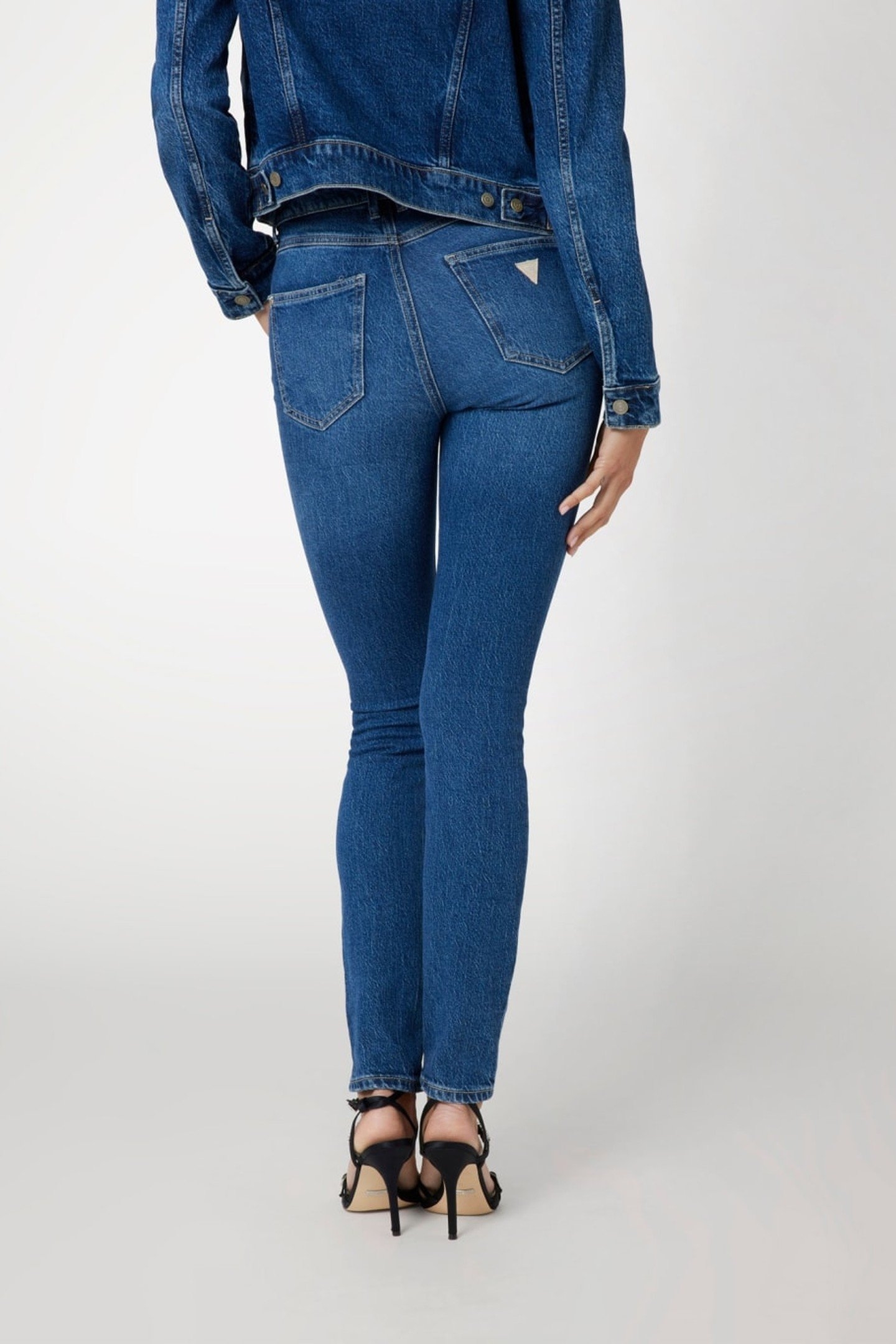 1981 EXPOSED BUTTON OH MY 2