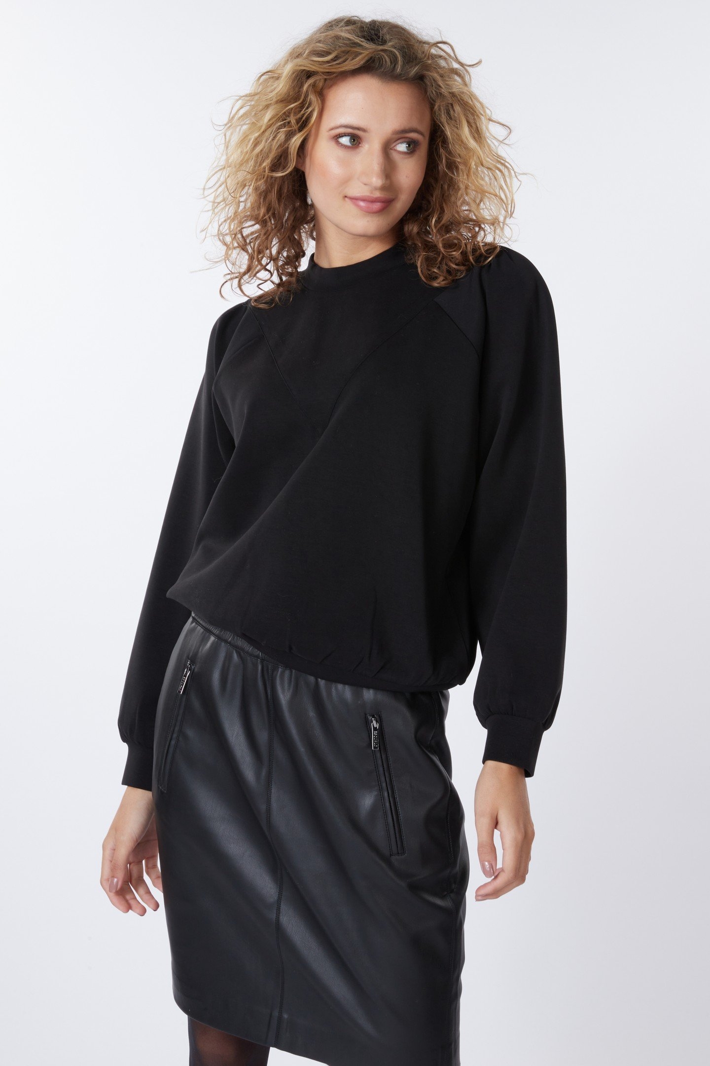 SWEATER GATHERING MODAL BLACK 2