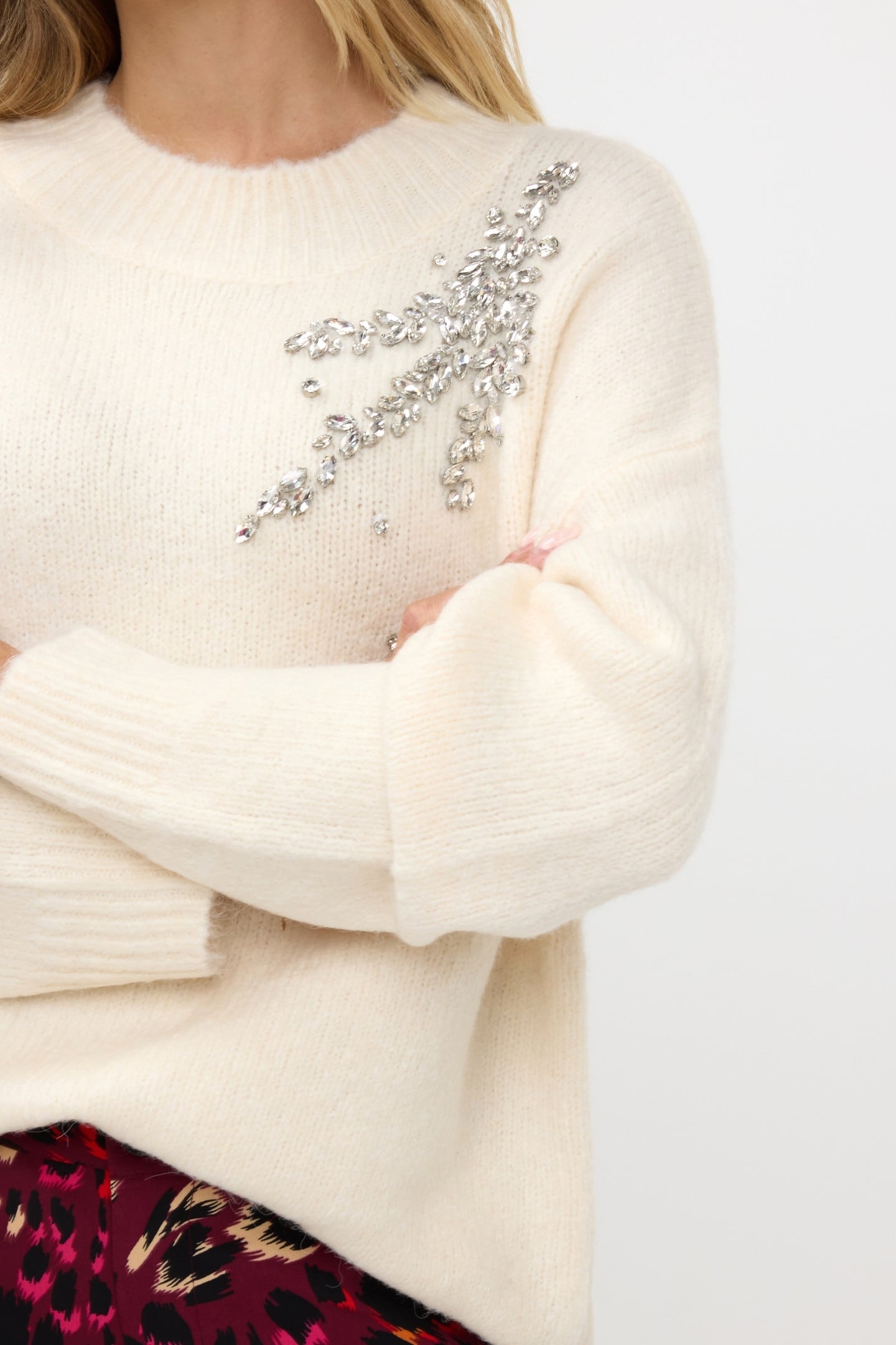 SWEATER BIG STONES OFF WHITE 8