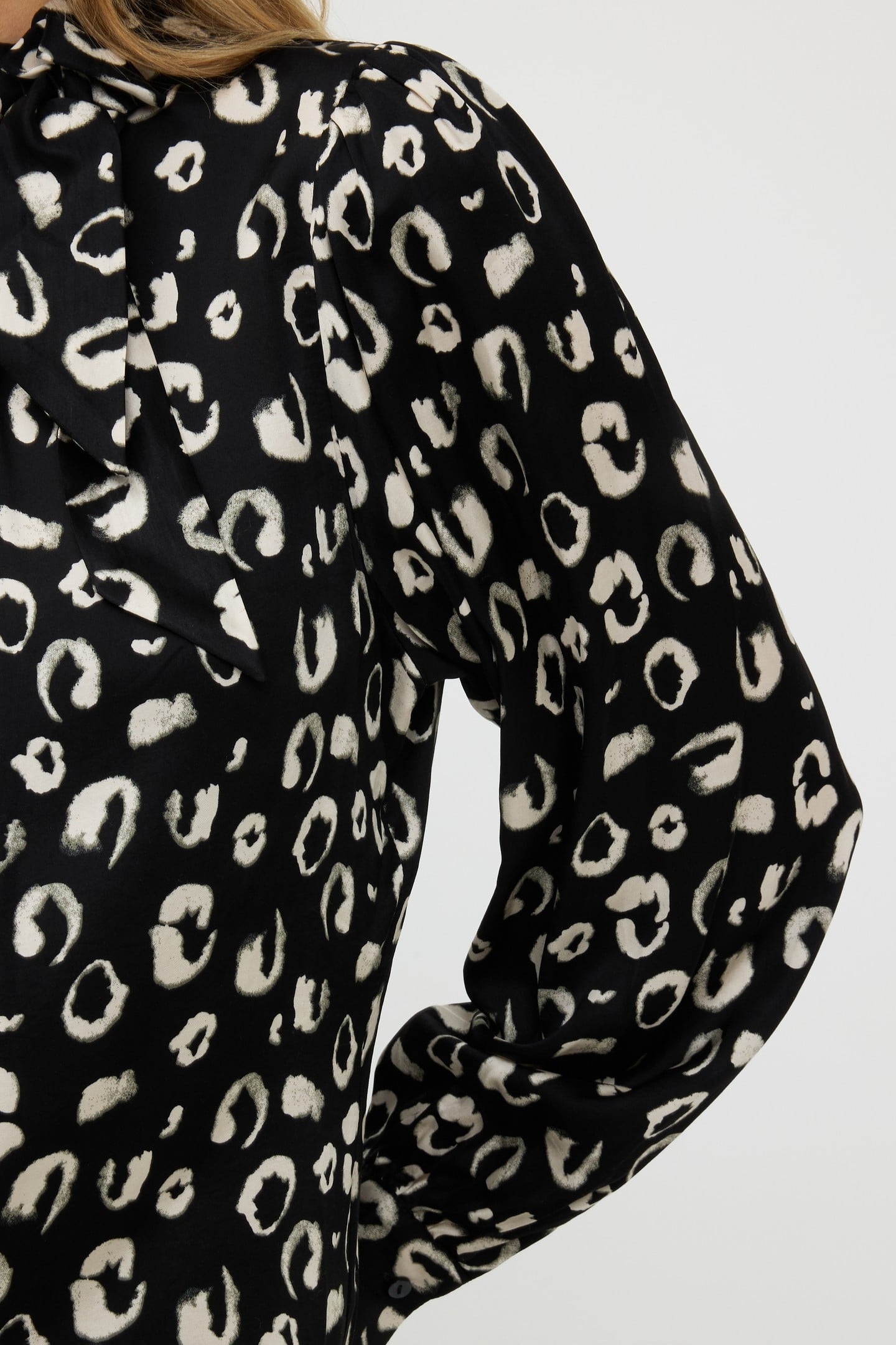 BLOUSE BOW WILDERNESS PRINT 5