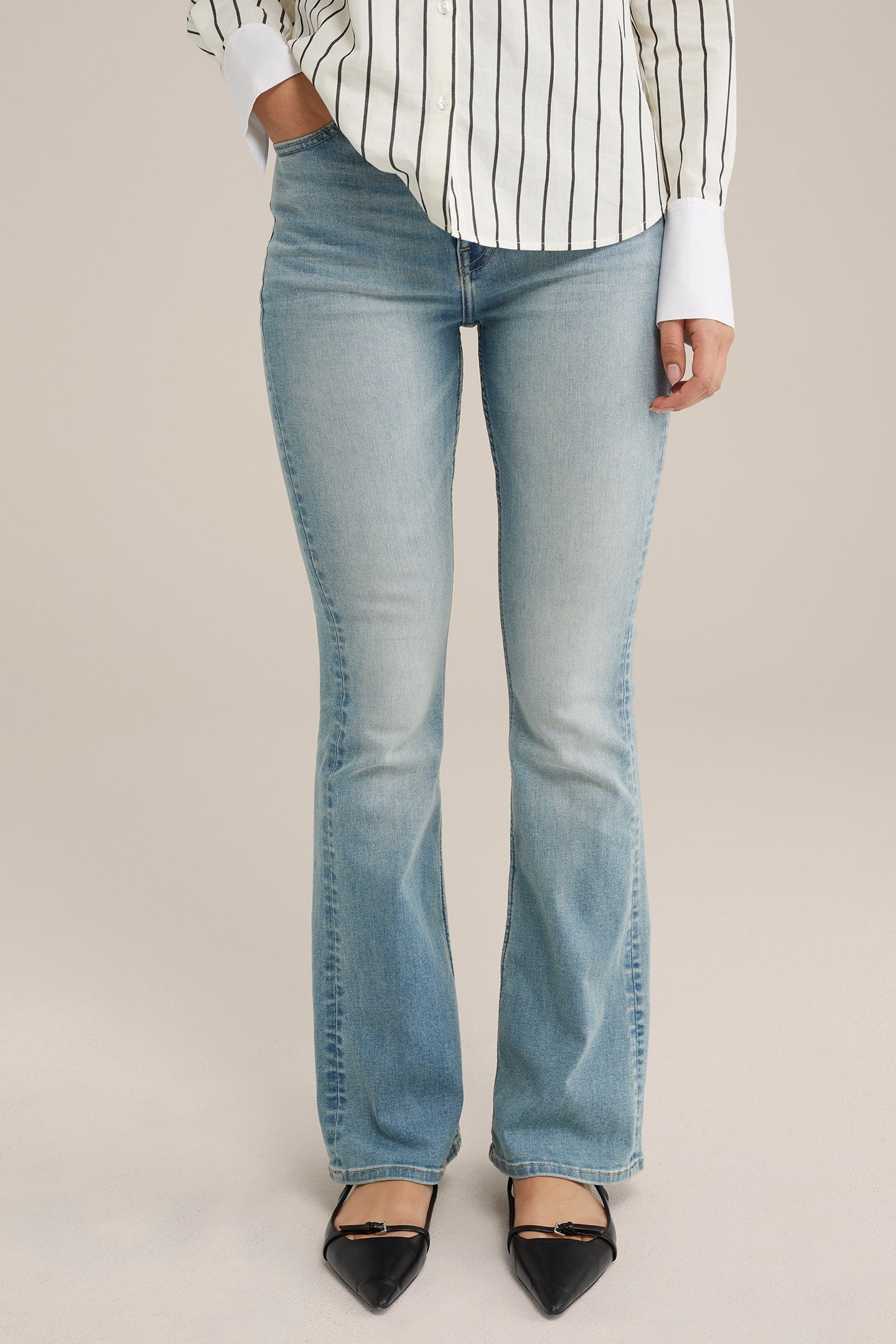 5-POCKET HIGH WAIST BRIGHT BLUE 2