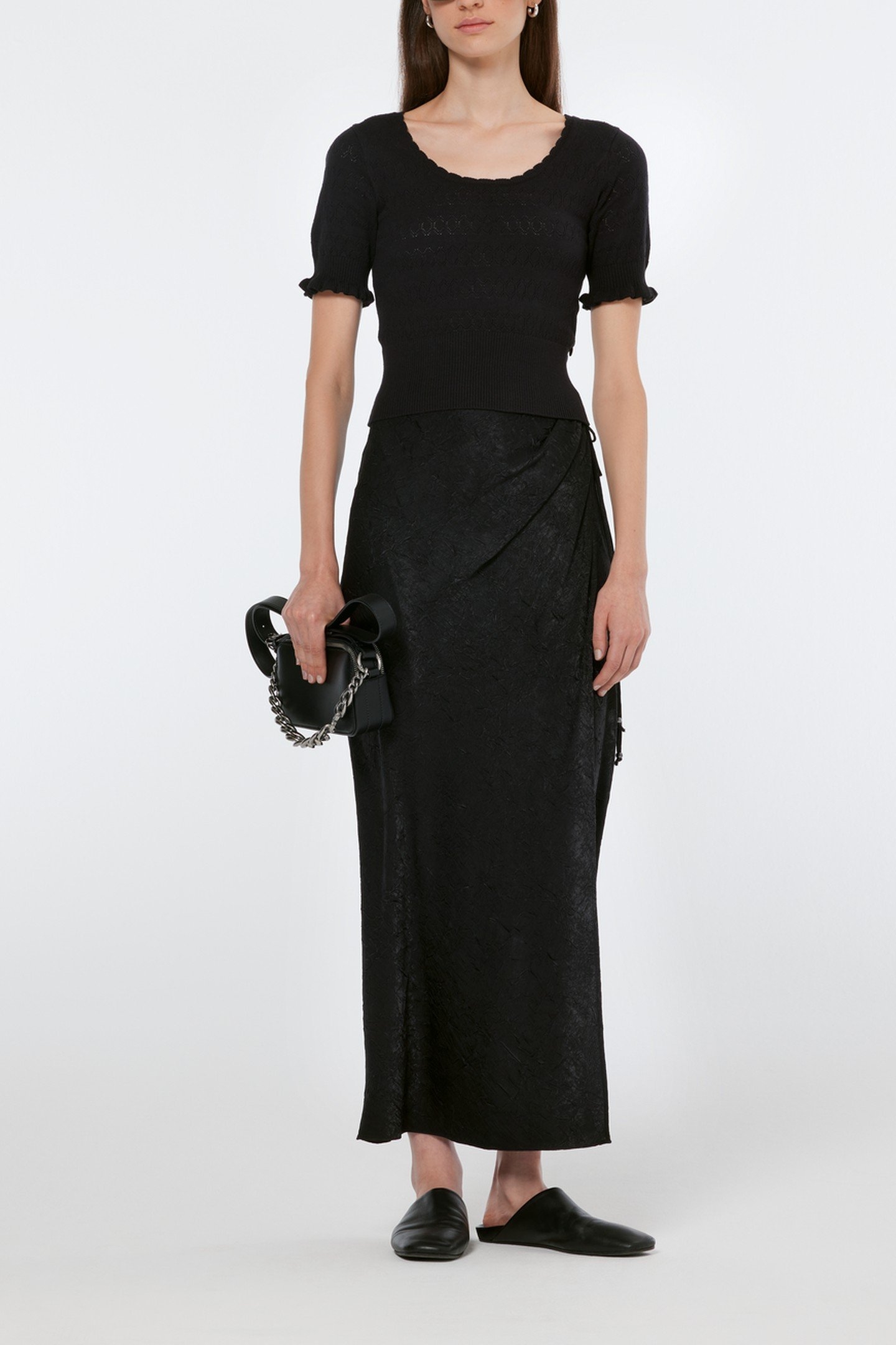 CRUSHED SATIN SKIRT BLACK 4